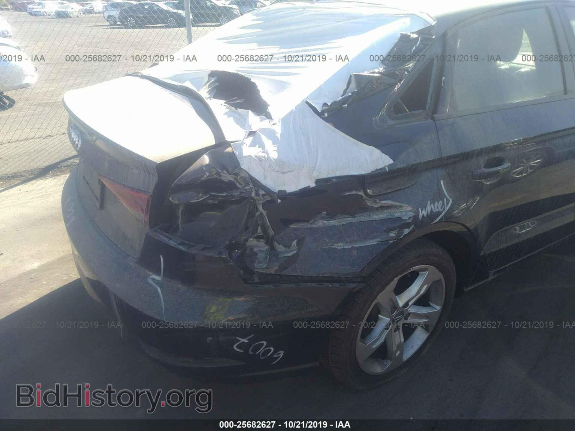 2017 AUDI A3 - VIN: WAUAUGFF8H1036003 - Фото 6