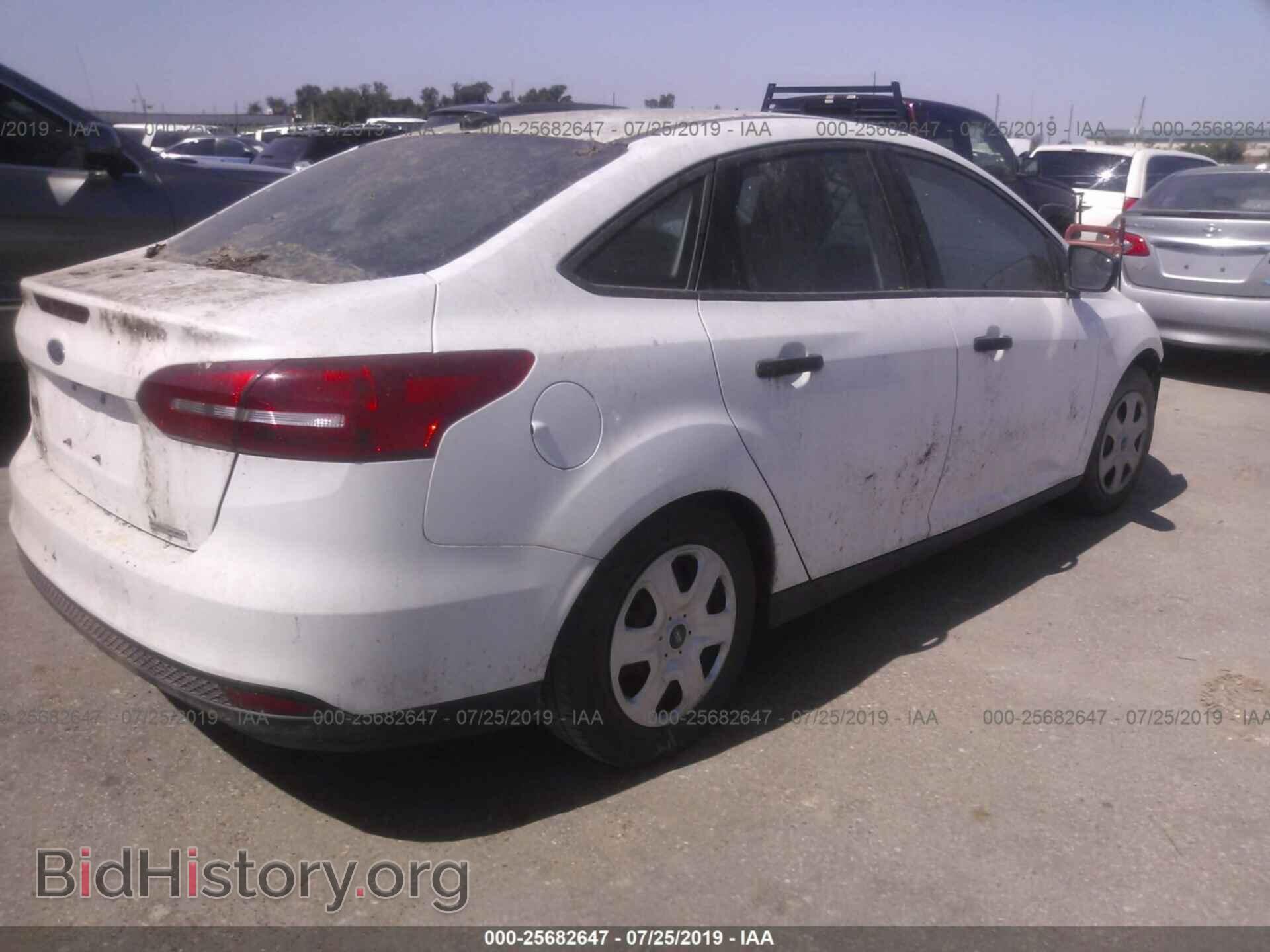 2016 FORD FOCUS - VIN: 1FADP3E22GL398514 - Photo 4