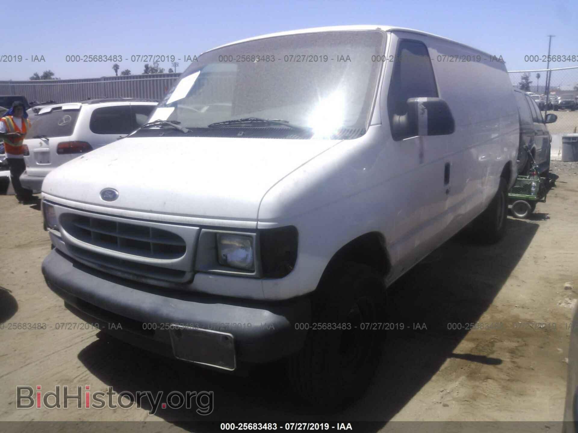 2002 FORD ECONOLINE - VIN: 1FTNE242X2HA39259 - Photo 2