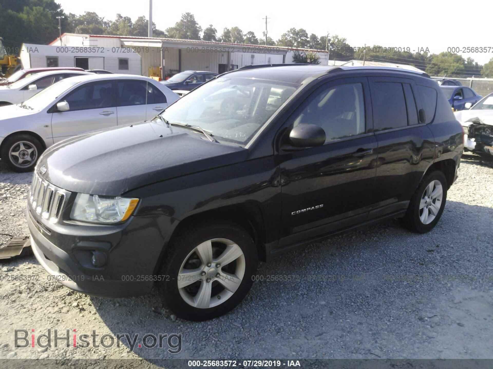 2011 JEEP COMPASS - VIN: 1J4NT1FB5BD169092 - Фото 2