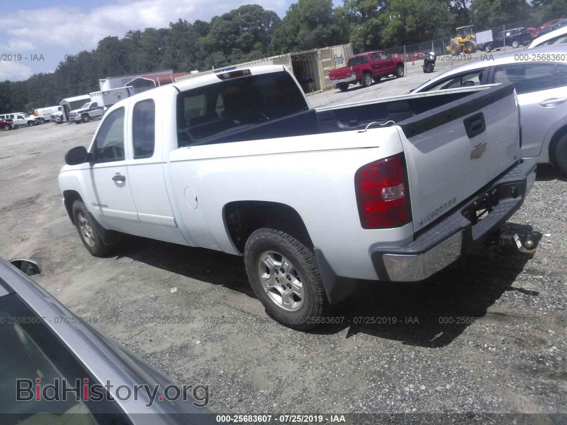 2008 CHEVROLET SILVERADO - VIN: 2GCEC19J081270201 - Фото 3