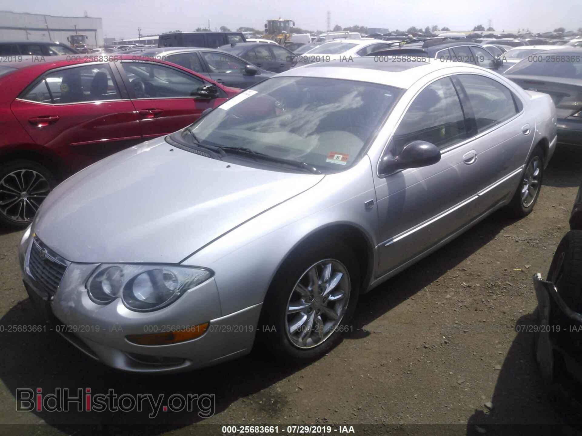 2003 CHRYSLER 300M - VIN: 2C3AE66G03H513251 - Photo 2