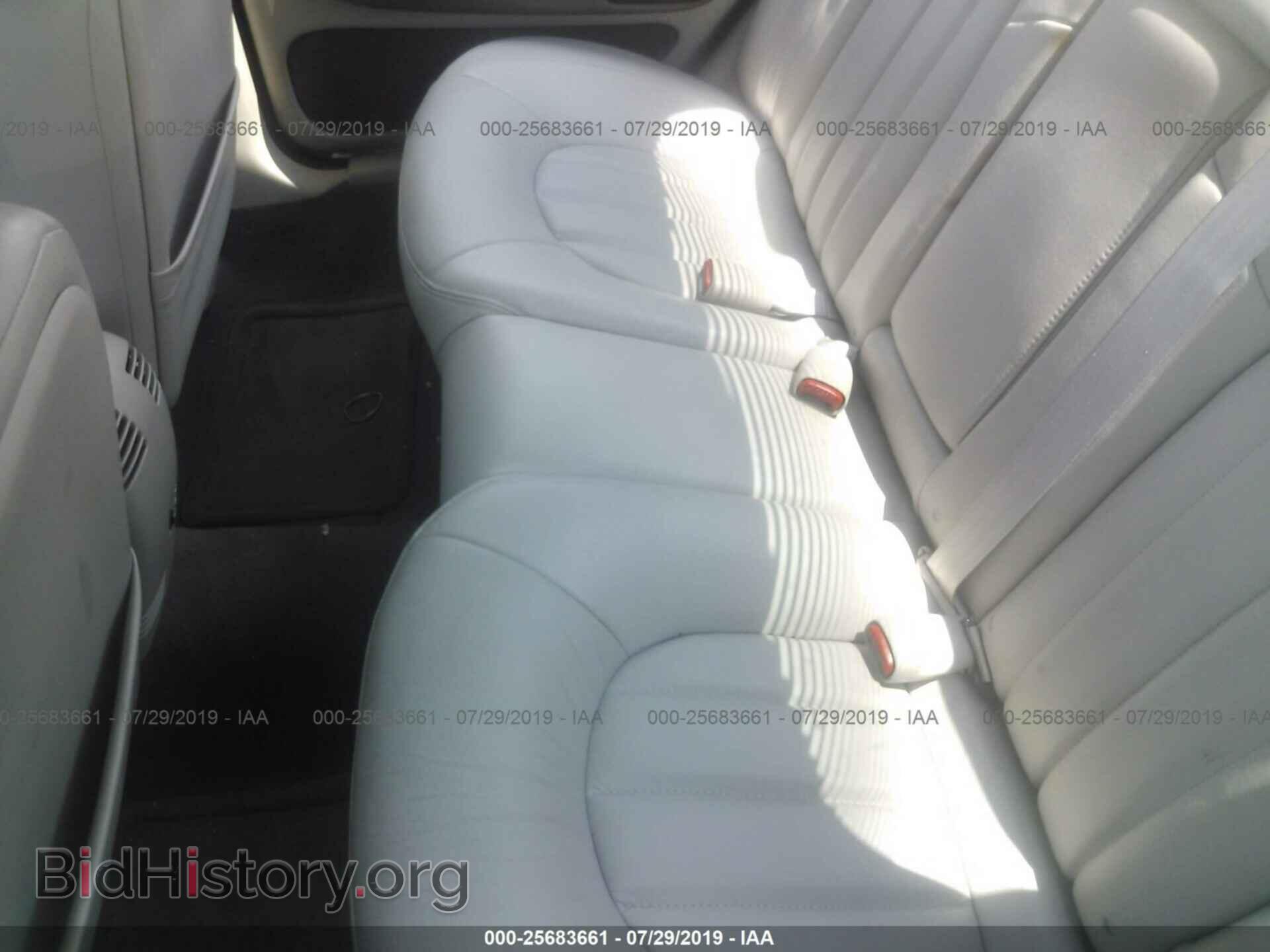 2003 CHRYSLER 300M - VIN: 2C3AE66G03H513251 - Photo 8