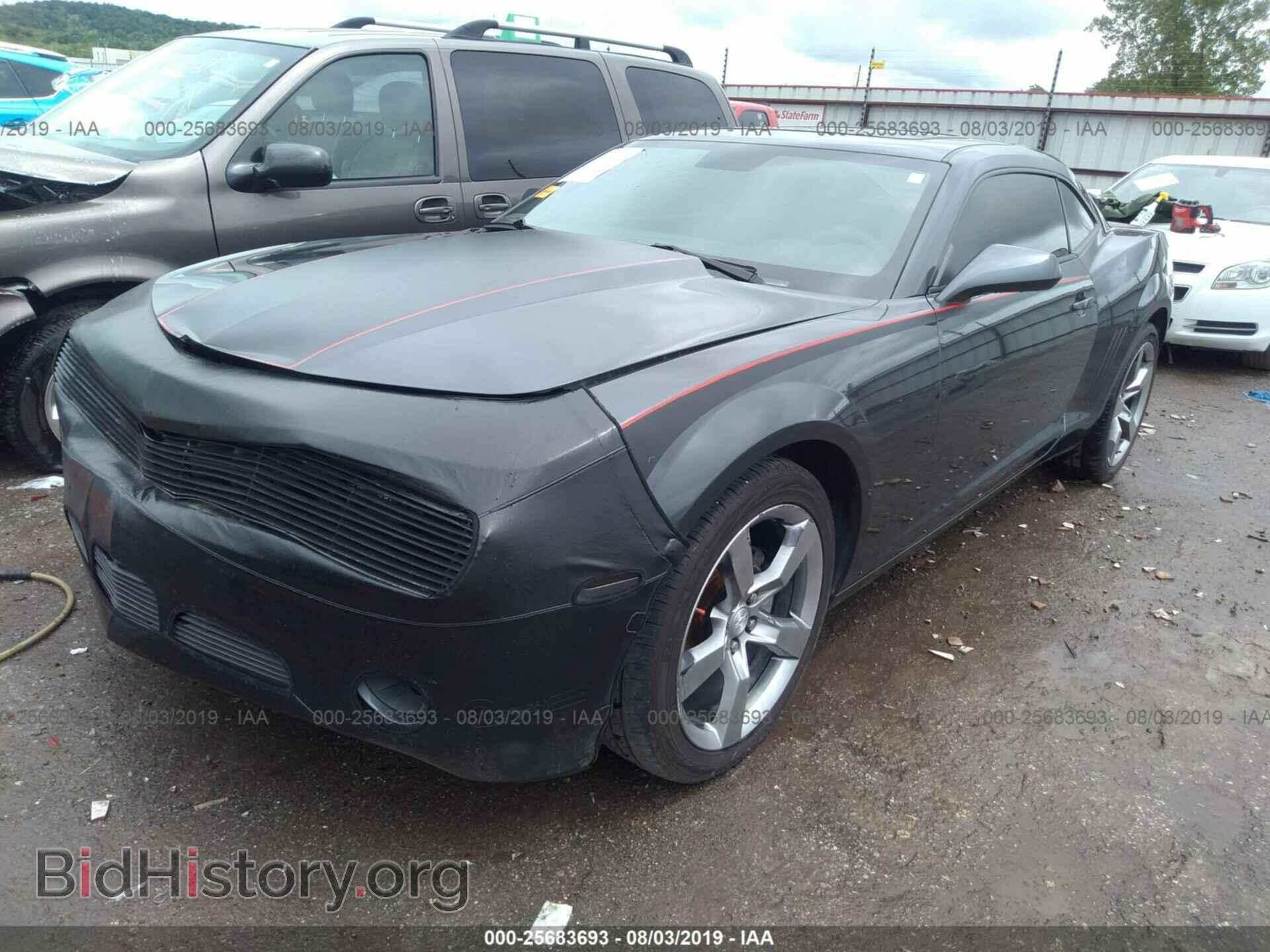 2010 CHEVROLET CAMARO - VIN: 2G1FA1EV1A9131438 - Фото 2