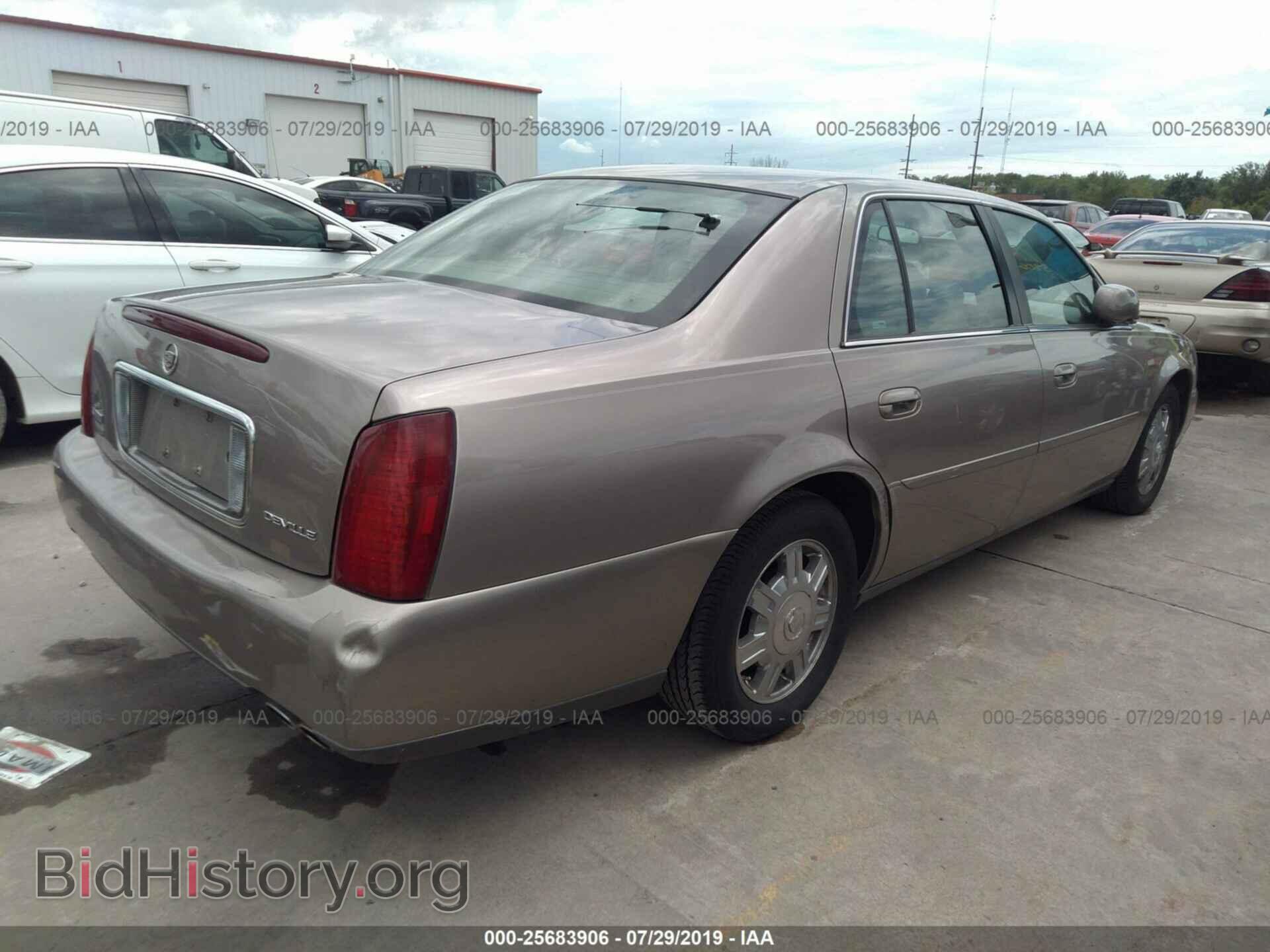 2004 CADILLAC DEVILLE - VIN: 1G6KD54Y04U233243 - Photo 4