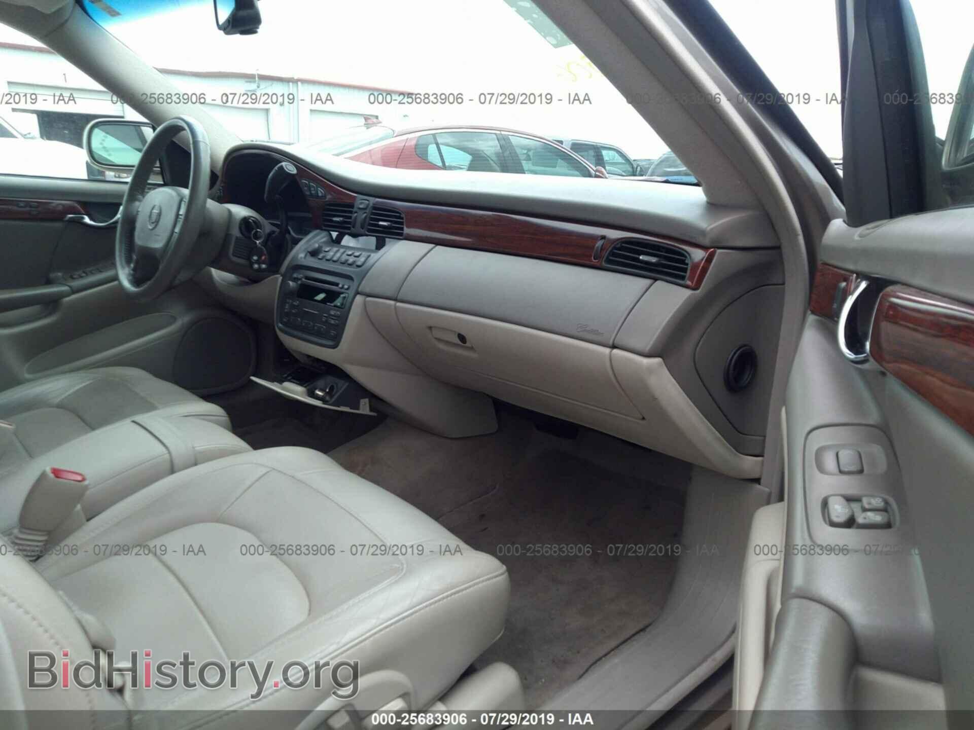 2004 CADILLAC DEVILLE - VIN: 1G6KD54Y04U233243 - Photo 5