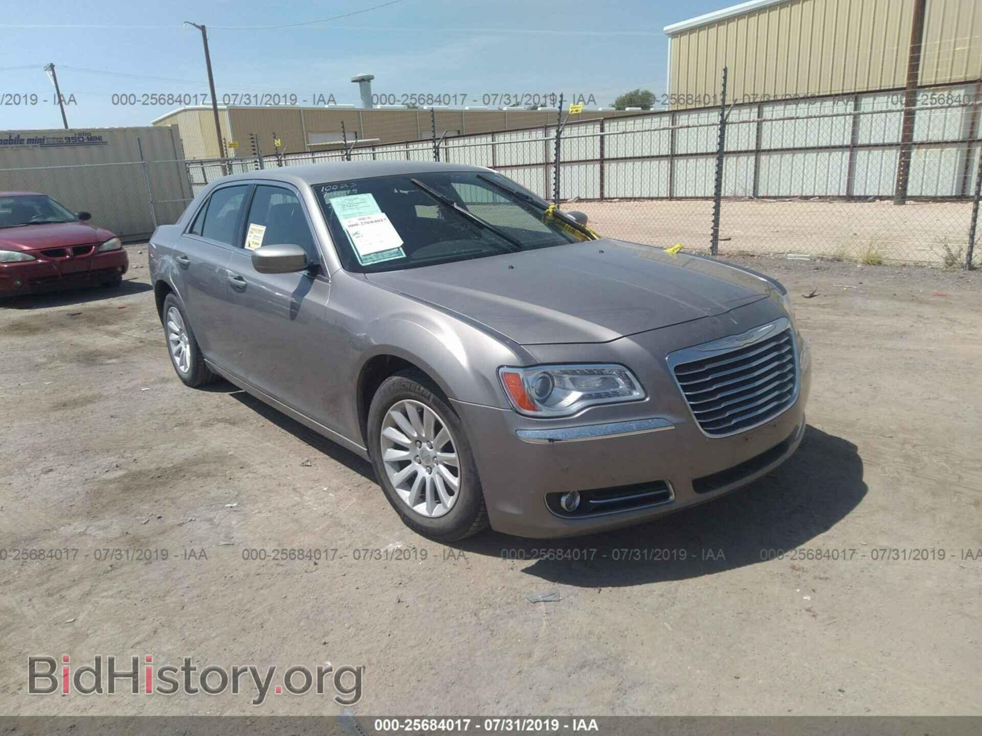Фотография 2C3CCAAG5EH301747 - CHRYSLER 300 2014