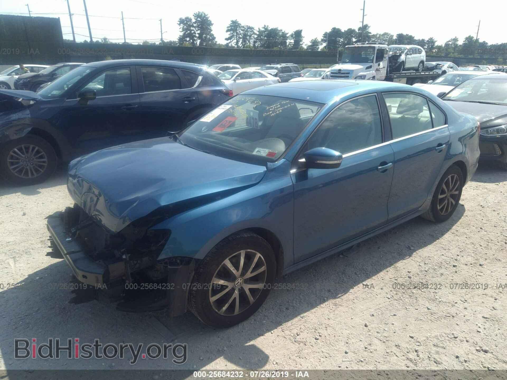 2017 VOLKSWAGEN JETTA - VIN: 3VWDB7AJ2HM279632 - Фото 2