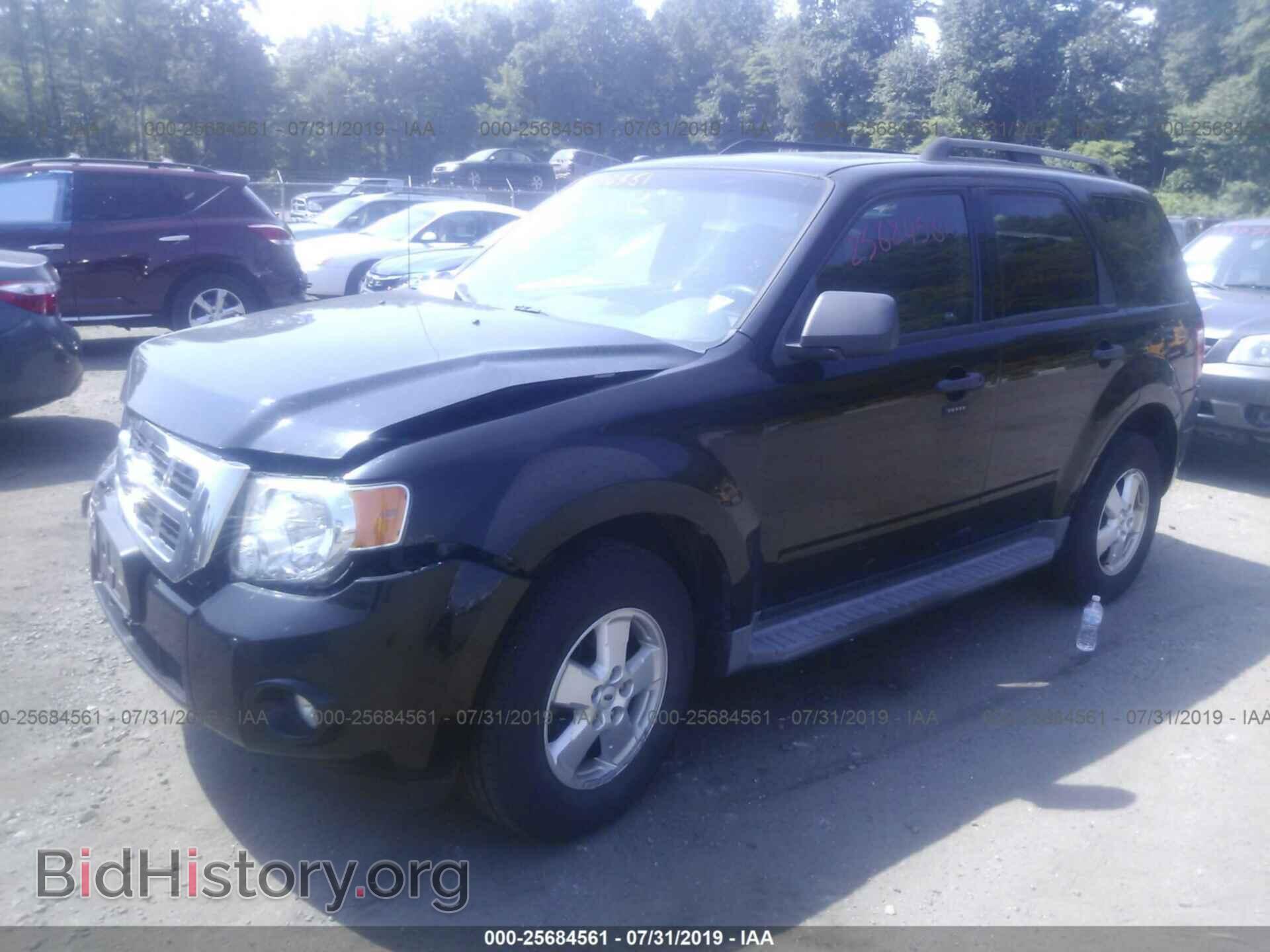 2009 FORD ESCAPE - VIN: 1FMCU93779KB29364 - Фото 2