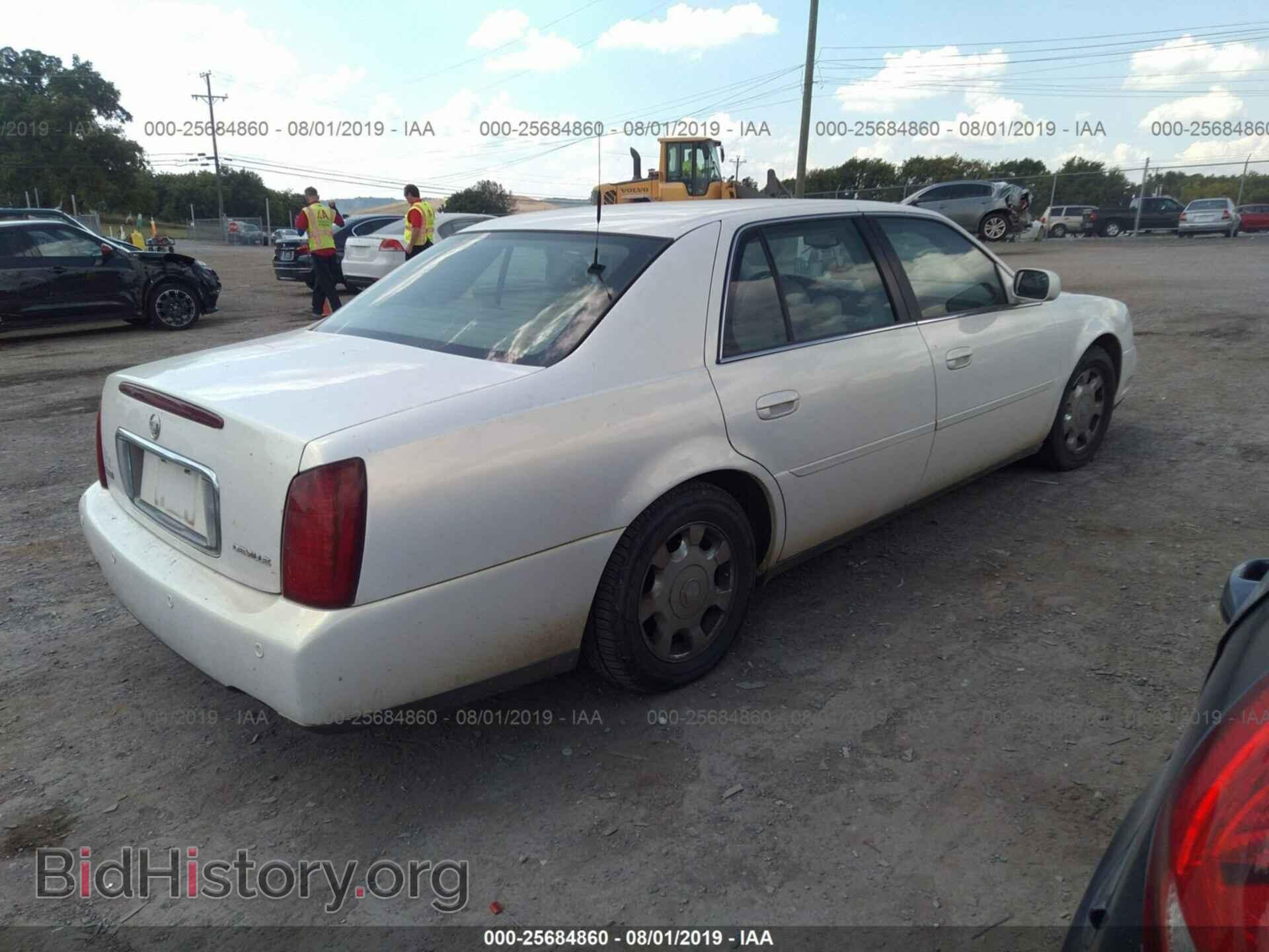 2004 CADILLAC DEVILLE - VIN: 1G6KD54Y24U157055 - Photo 4