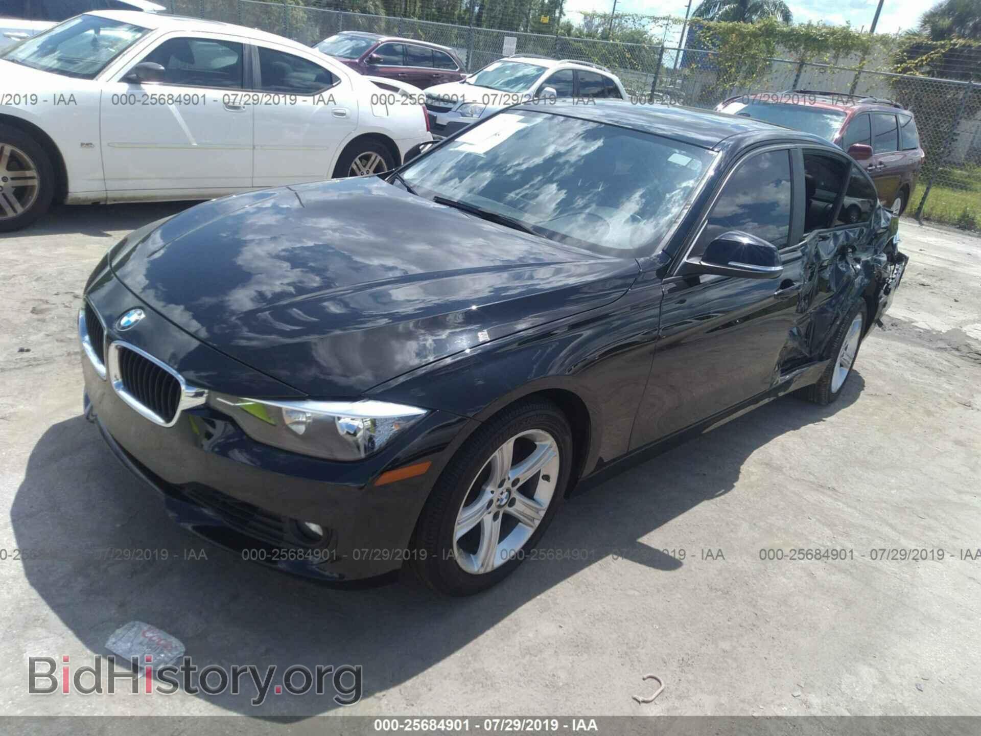 2014 BMW 328 - VIN: WBA3A5C55EF605082 - Фото 2