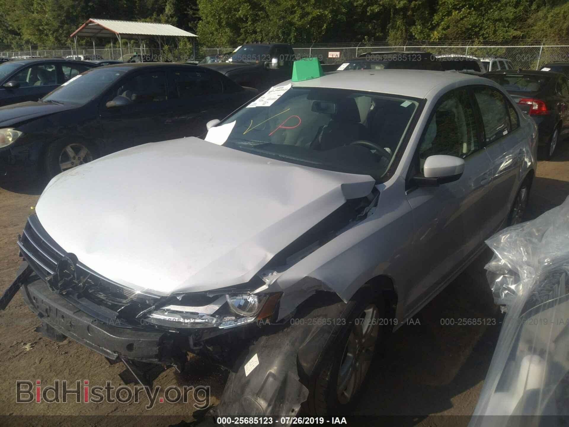 2017 VOLKSWAGEN JETTA - VIN: 3VW2B7AJ3HM246744 - Фото 2