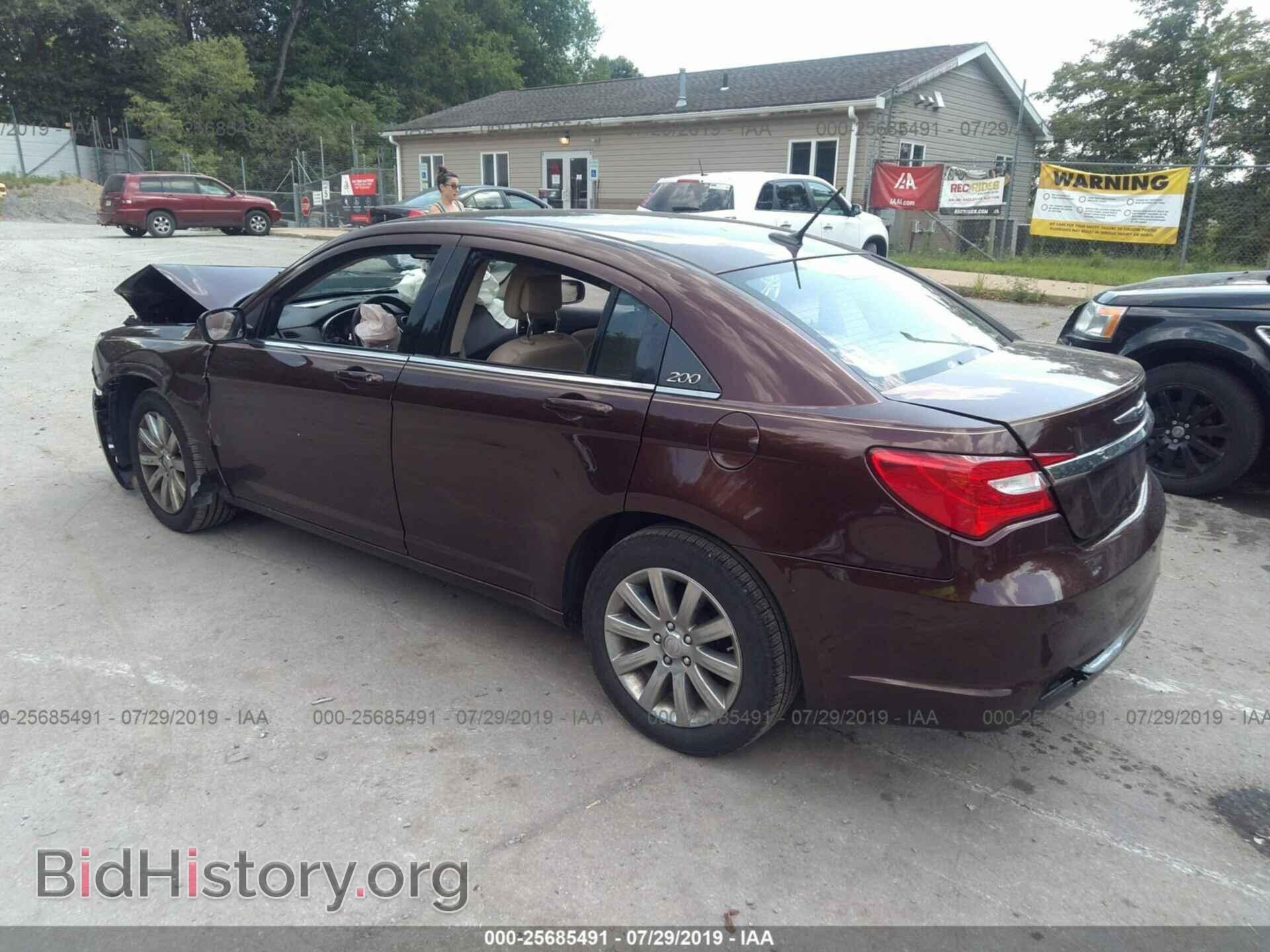2013 CHRYSLER 200 - VIN: 1C3CCBBB1DN745514 - Фото 3