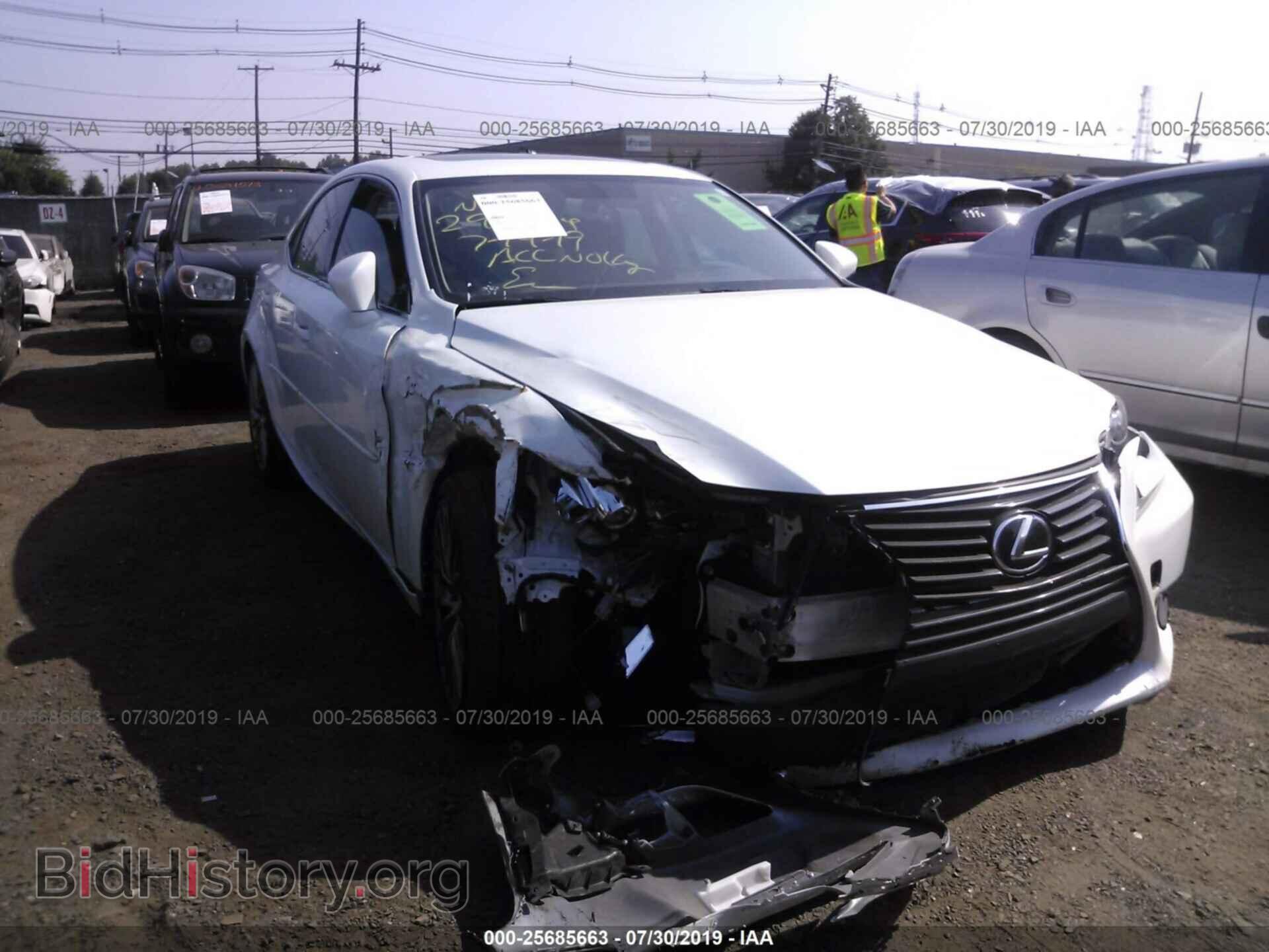 Фотография JTHCF1D27E5013575 - LEXUS IS 2014