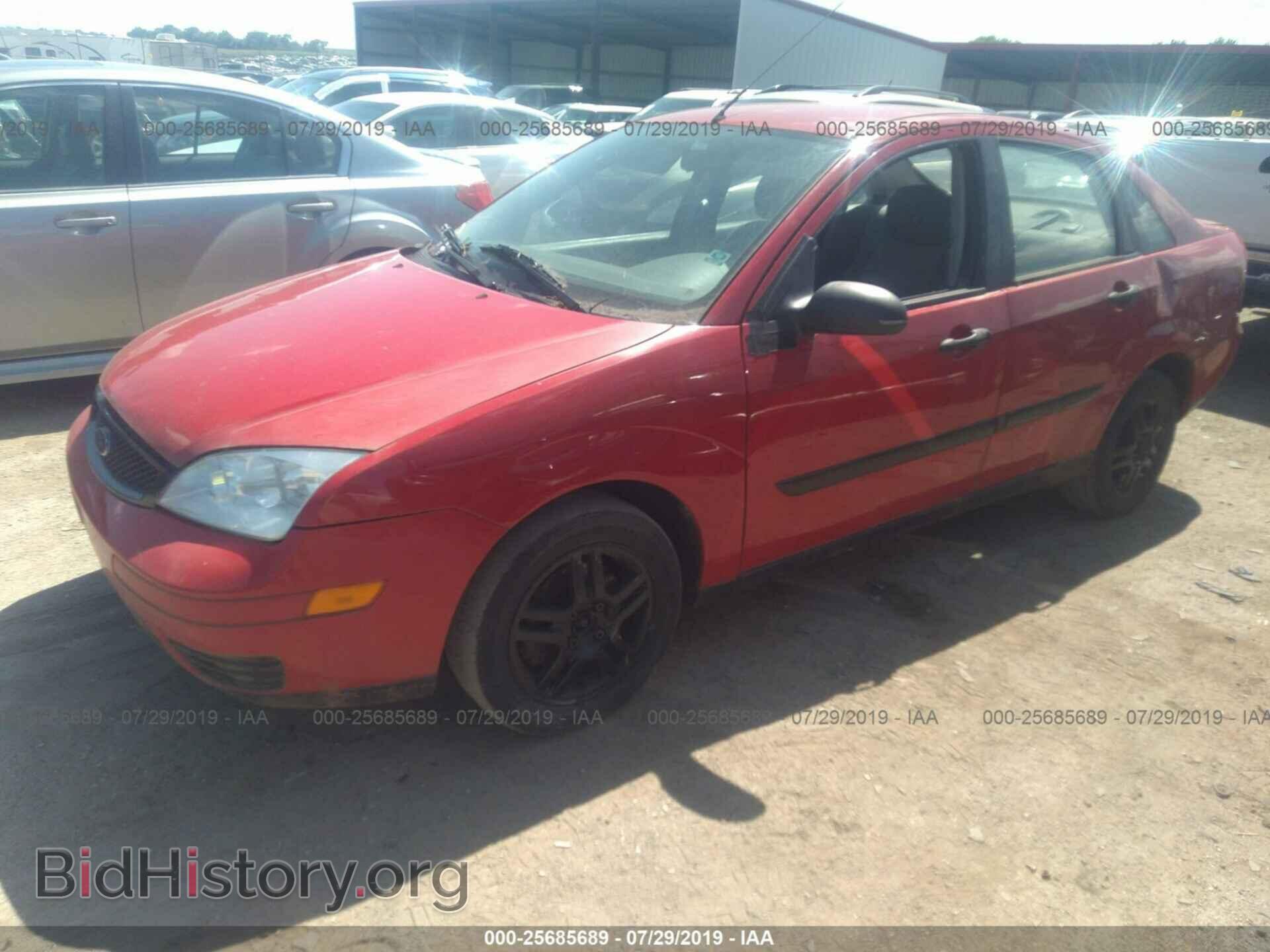 2005 FORD FOCUS - VIN: 1FAFP34N05W195072 - Фото 2