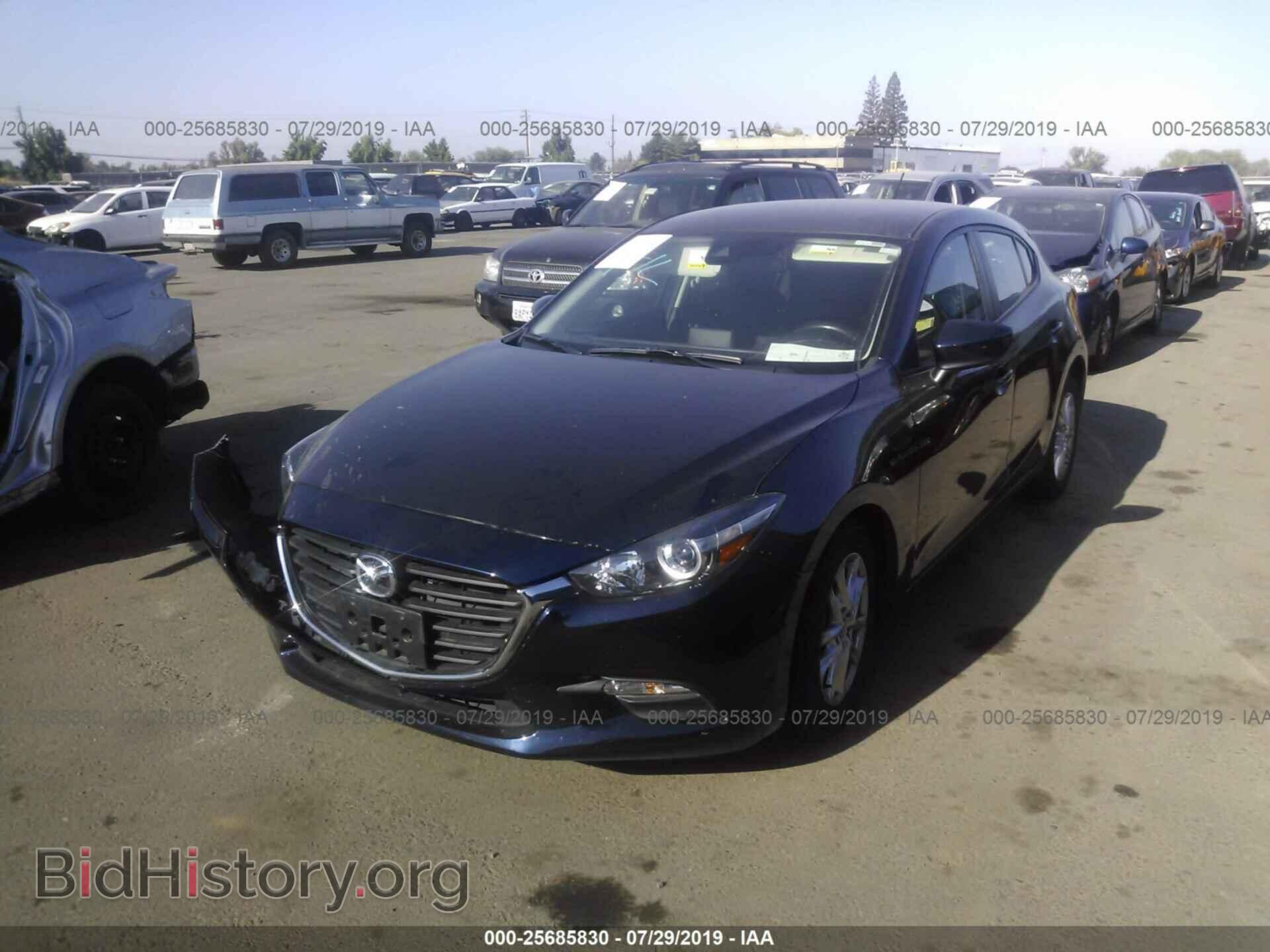 2018 MAZDA 3 - VIN: 3MZBN1K76JM204792 - Фото 2