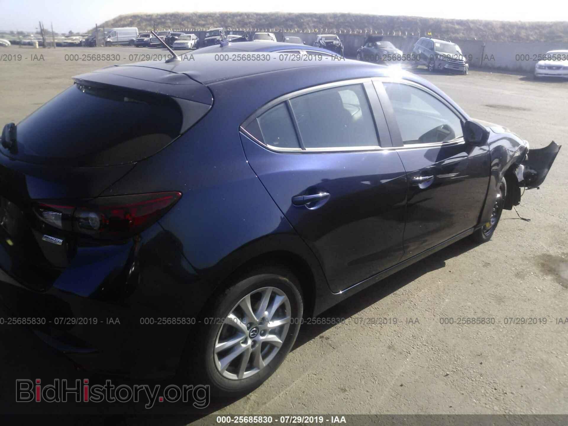 2018 MAZDA 3 - VIN: 3MZBN1K76JM204792 - Фото 4