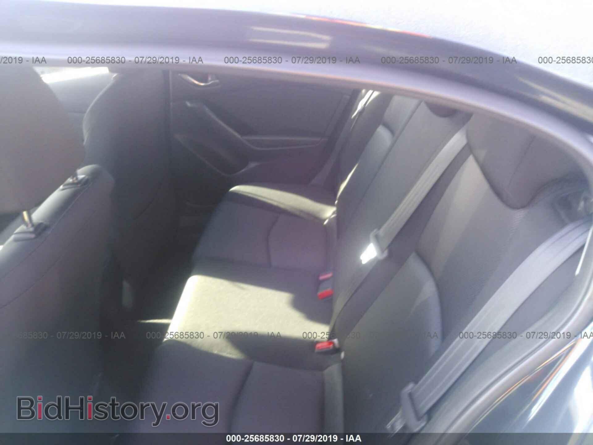 2018 MAZDA 3 - VIN: 3MZBN1K76JM204792 - Фото 8