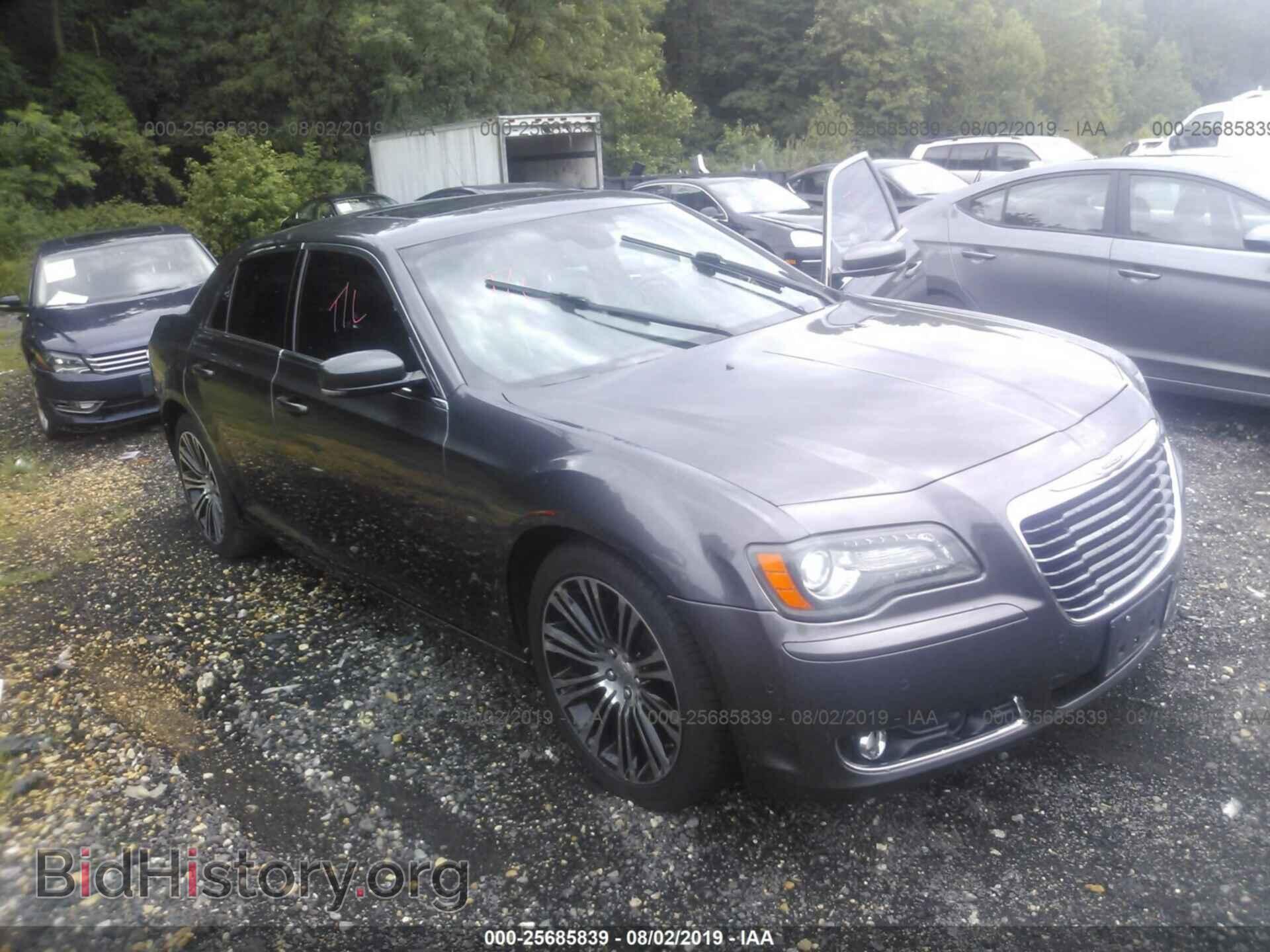 Фотография 2C3CCABG9EH200774 - CHRYSLER 300 2014