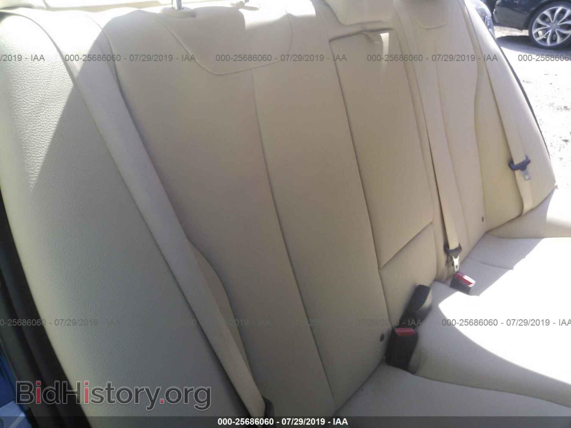 2014 BMW 320 - VIN: WBA3C3G56ENS69456 - Фото 8
