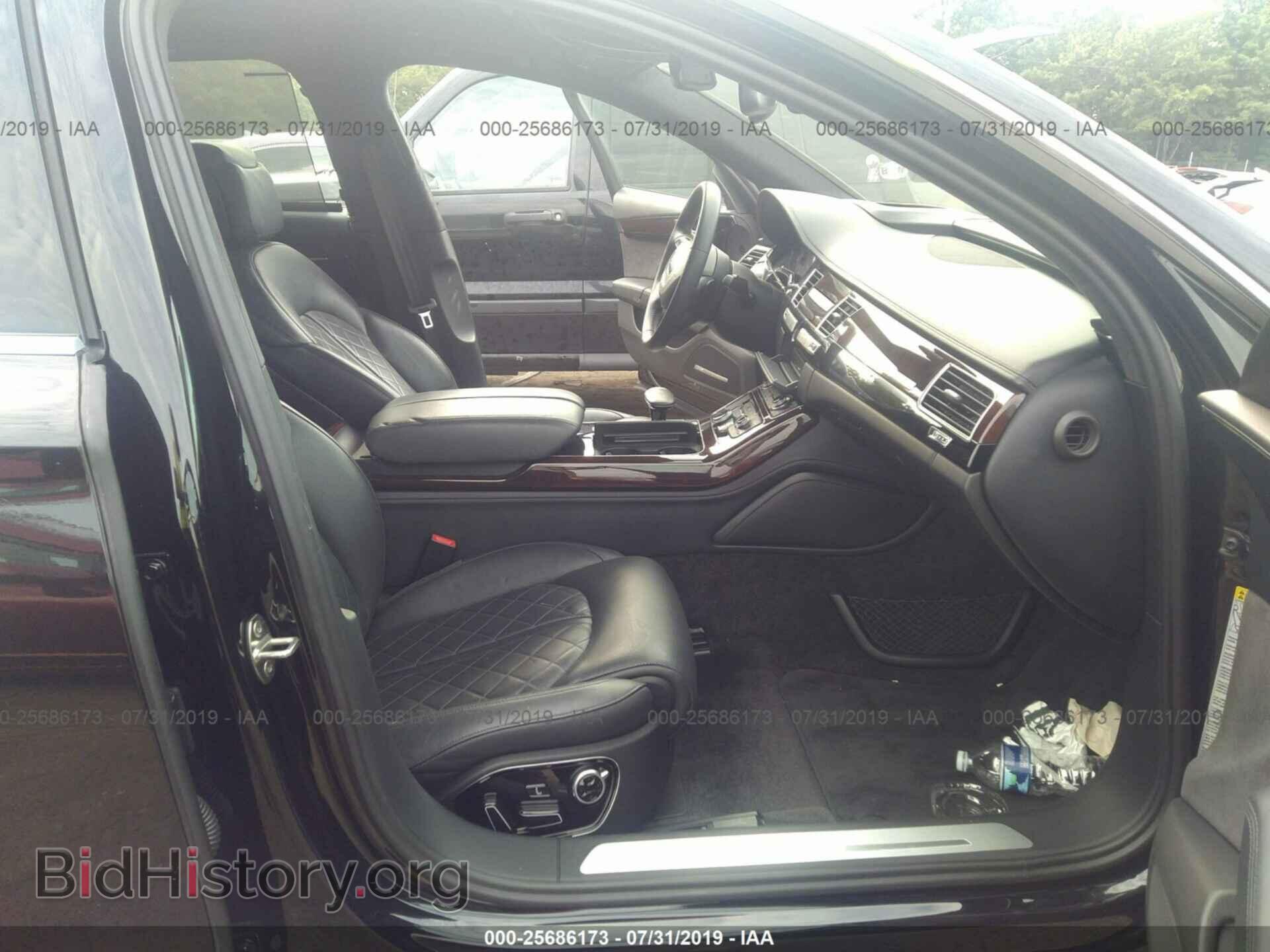 2016 AUDI A8 - VIN: WAU43AFD8GN013890 - Фото 5