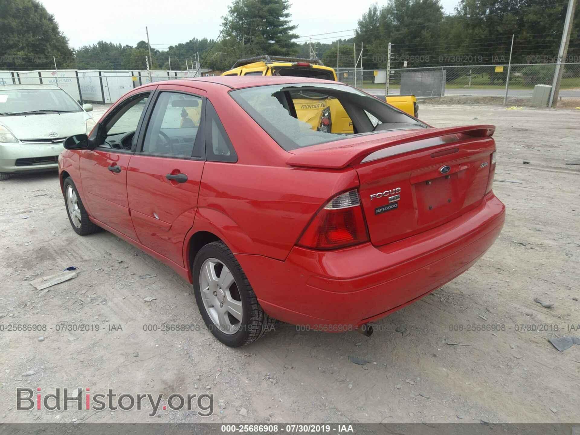 2005 FORD FOCUS - VIN: 1FAFP34N75W120028 - Фото 3