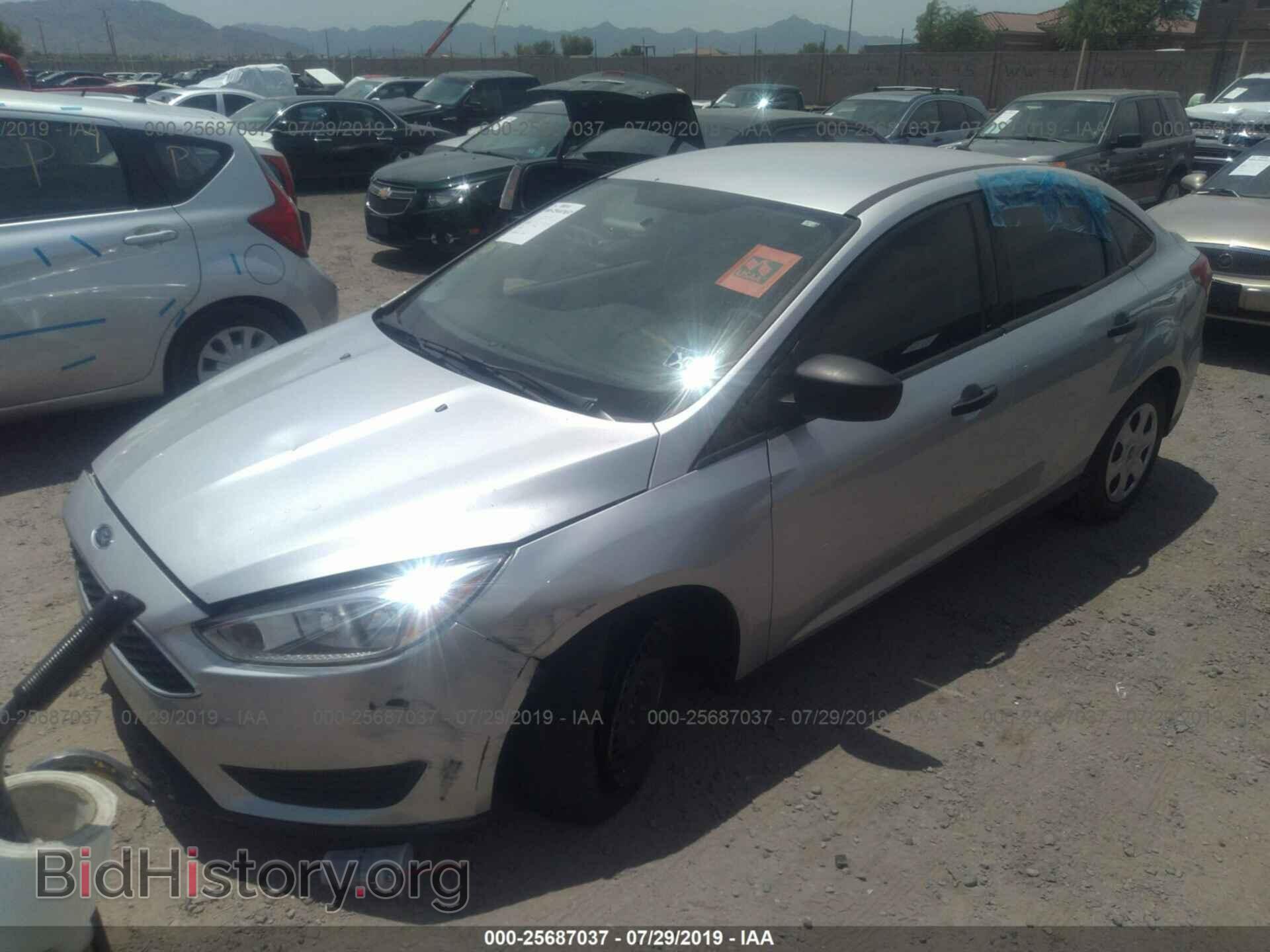 2017 FORD FOCUS - VIN: 1FADP3E26HL344117 - Фото 2