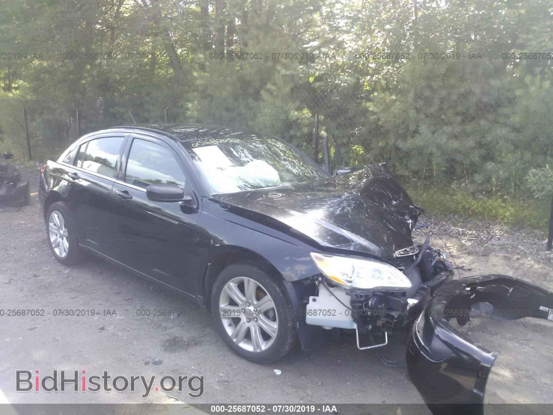 Фотография 1C3CCBBB6DN763913 - CHRYSLER 200 2013