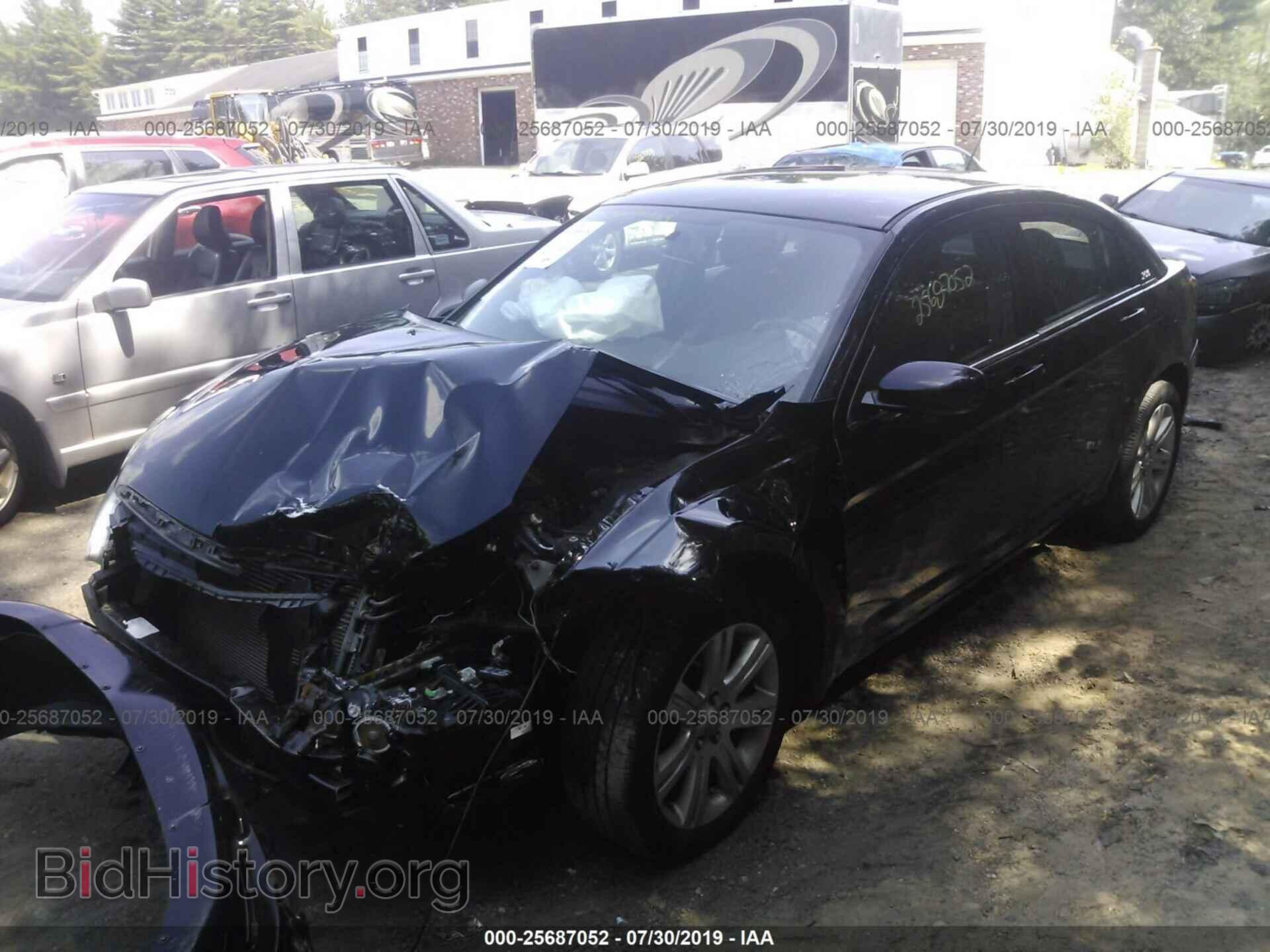 2013 CHRYSLER 200 - VIN: 1C3CCBBB6DN763913 - Фото 2