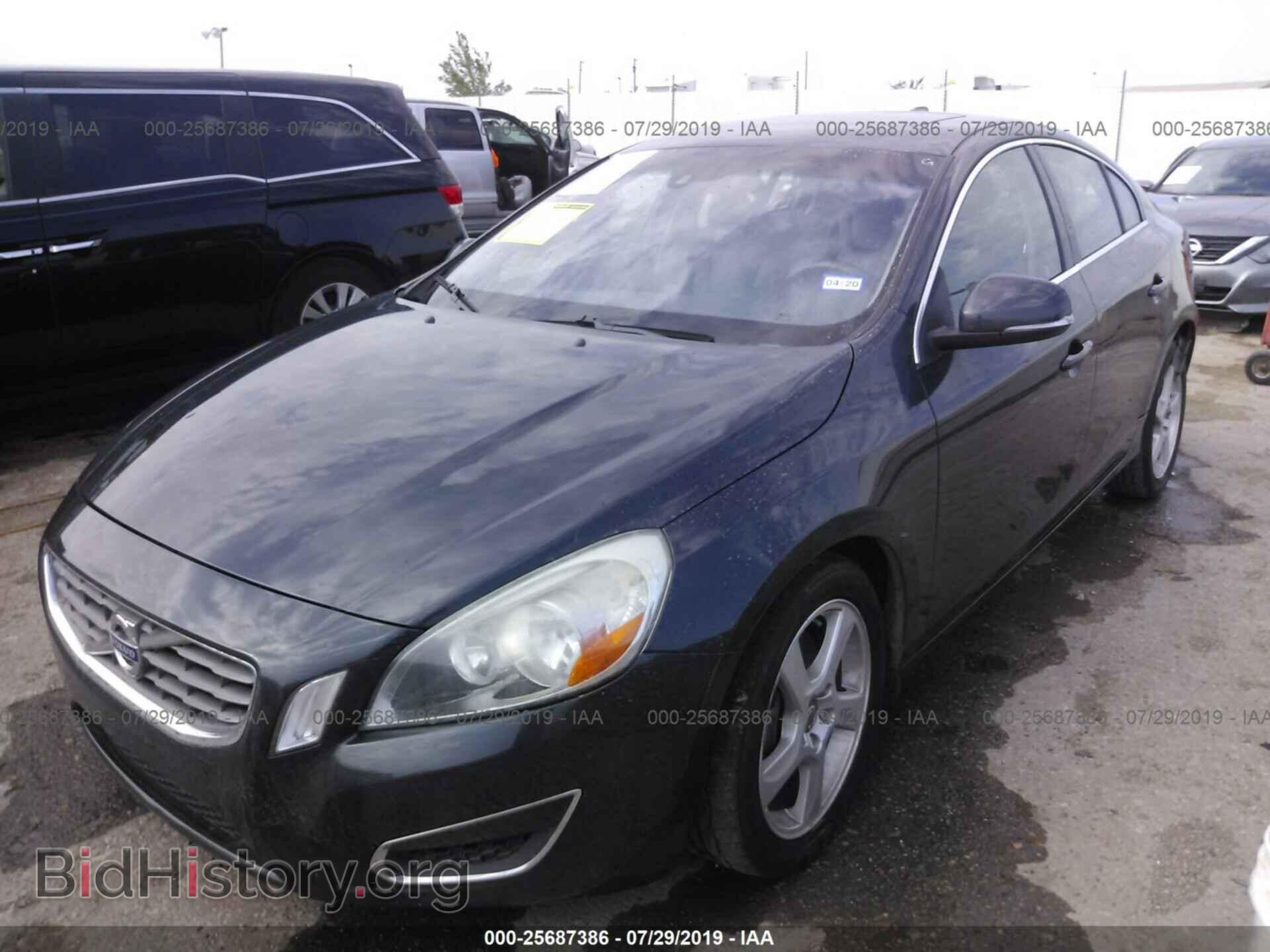 2013 VOLVO S60 - VIN: YV1612FS1D2230954 - Фото 2