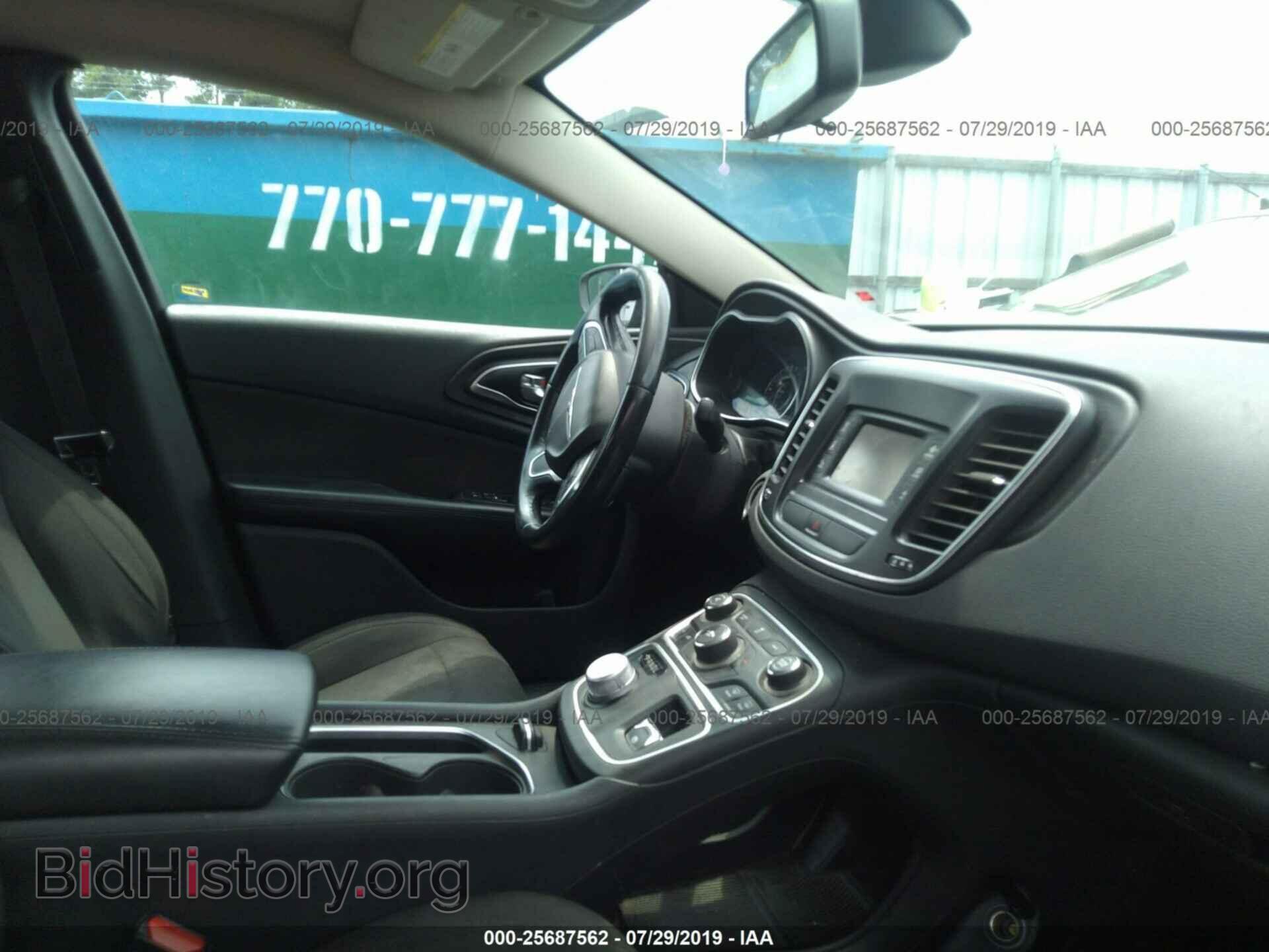 2016 CHRYSLER 200 - VIN: 1C3CCCFB7GN188645 - Photo 5