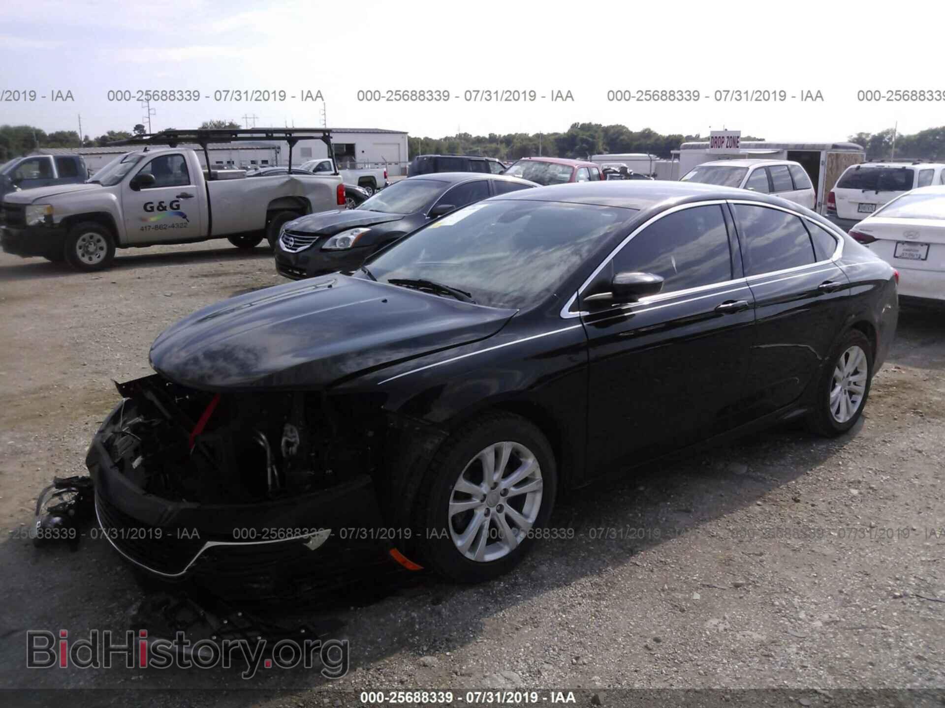 2016 CHRYSLER 200 - VIN: 1C3CCCABXGN101375 - Photo 2