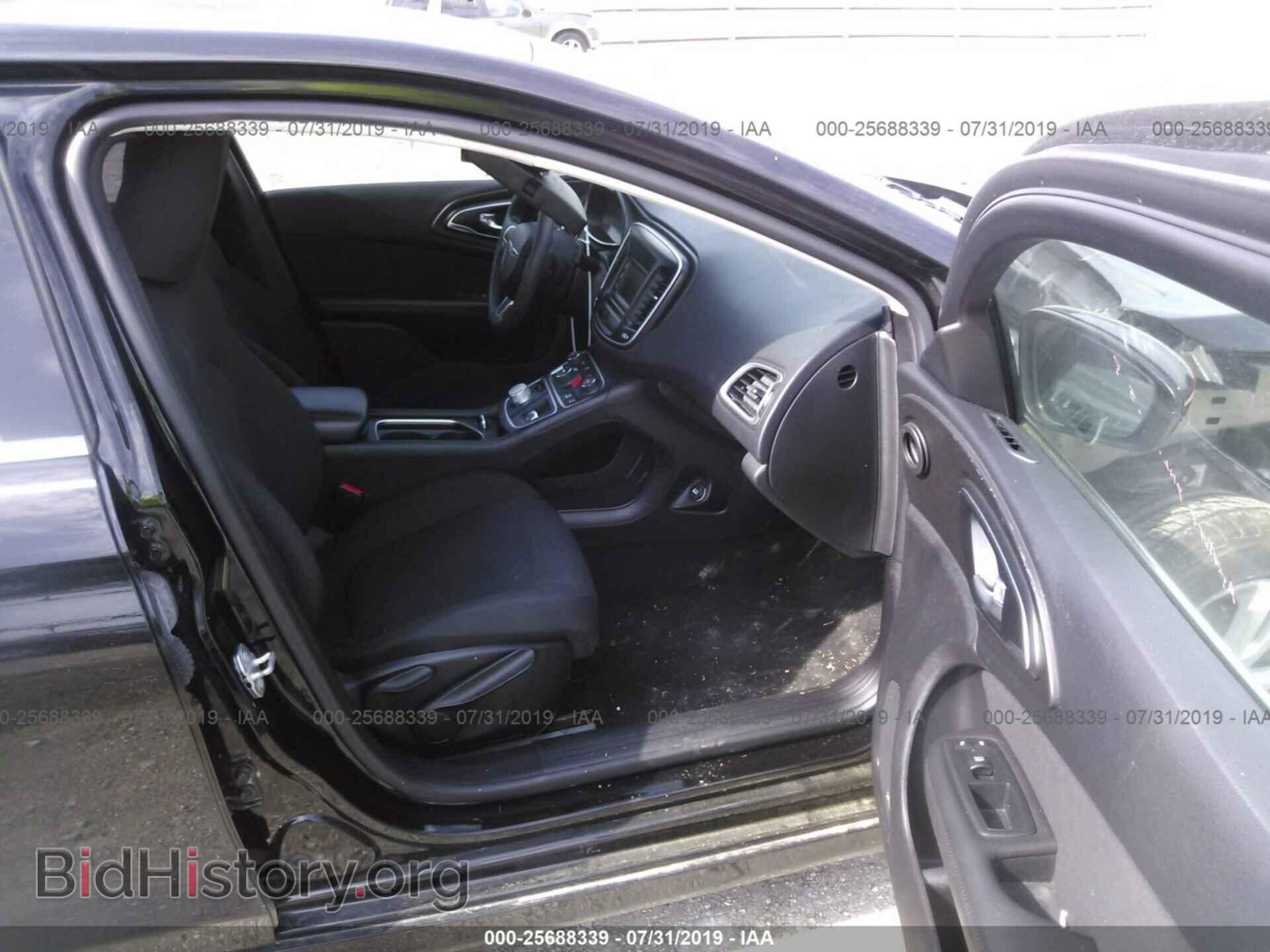 2016 CHRYSLER 200 - VIN: 1C3CCCABXGN101375 - Photo 5