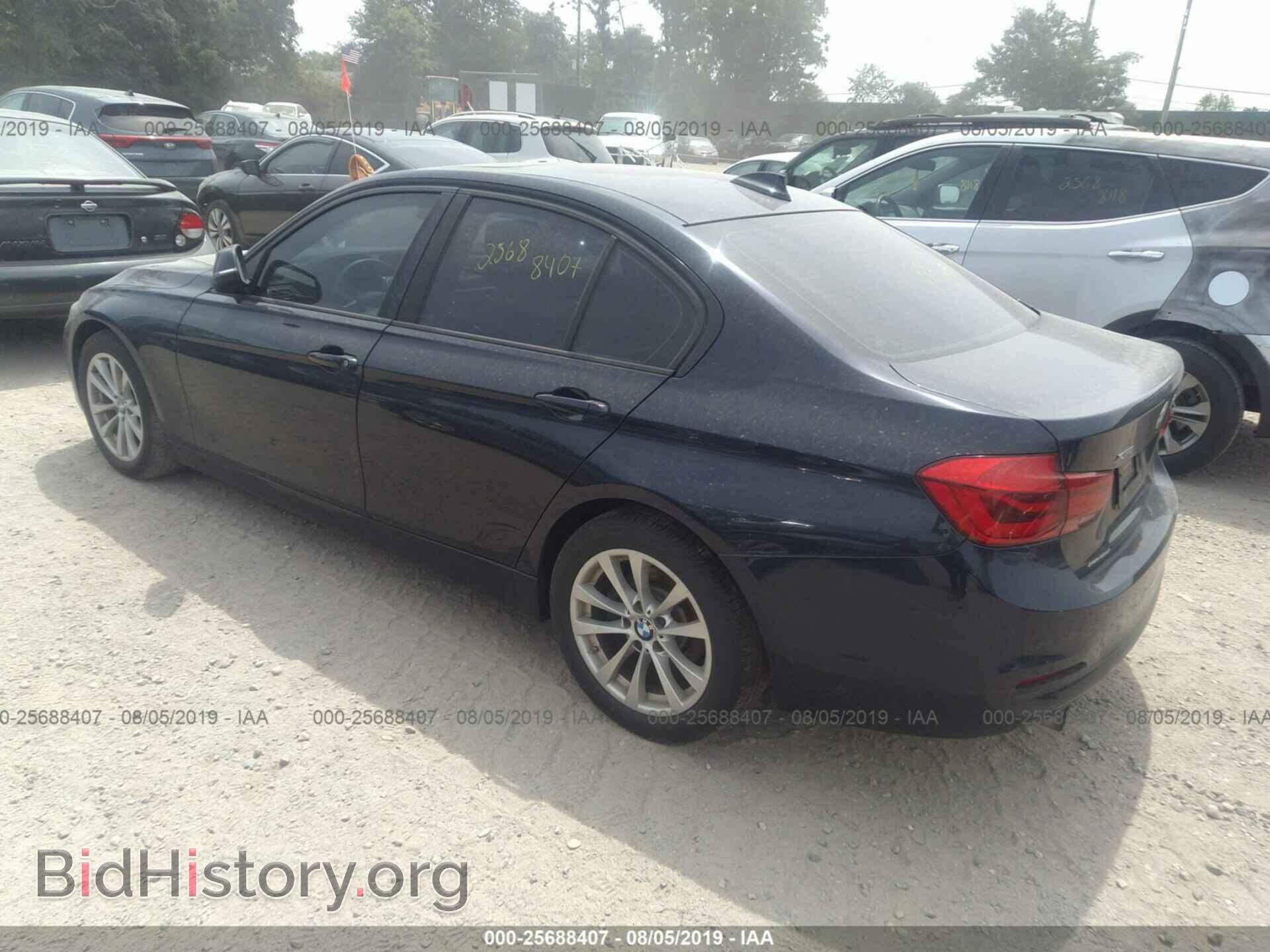2016 BMW 320 - VIN: WBA8E5G57GNT94755 - Фото 3