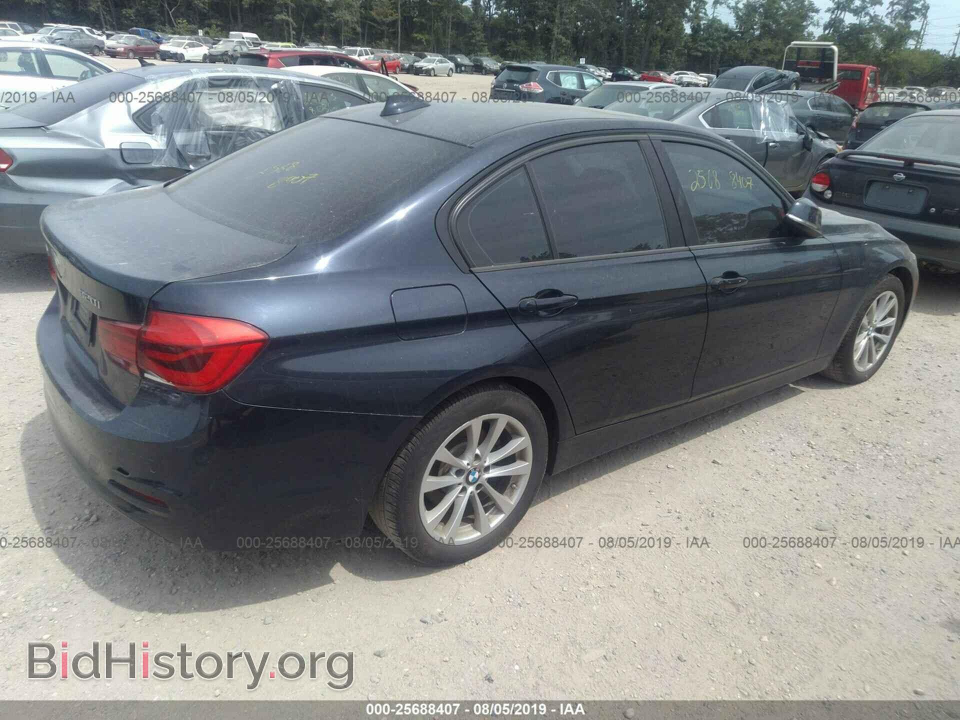 2016 BMW 320 - VIN: WBA8E5G57GNT94755 - Фото 4
