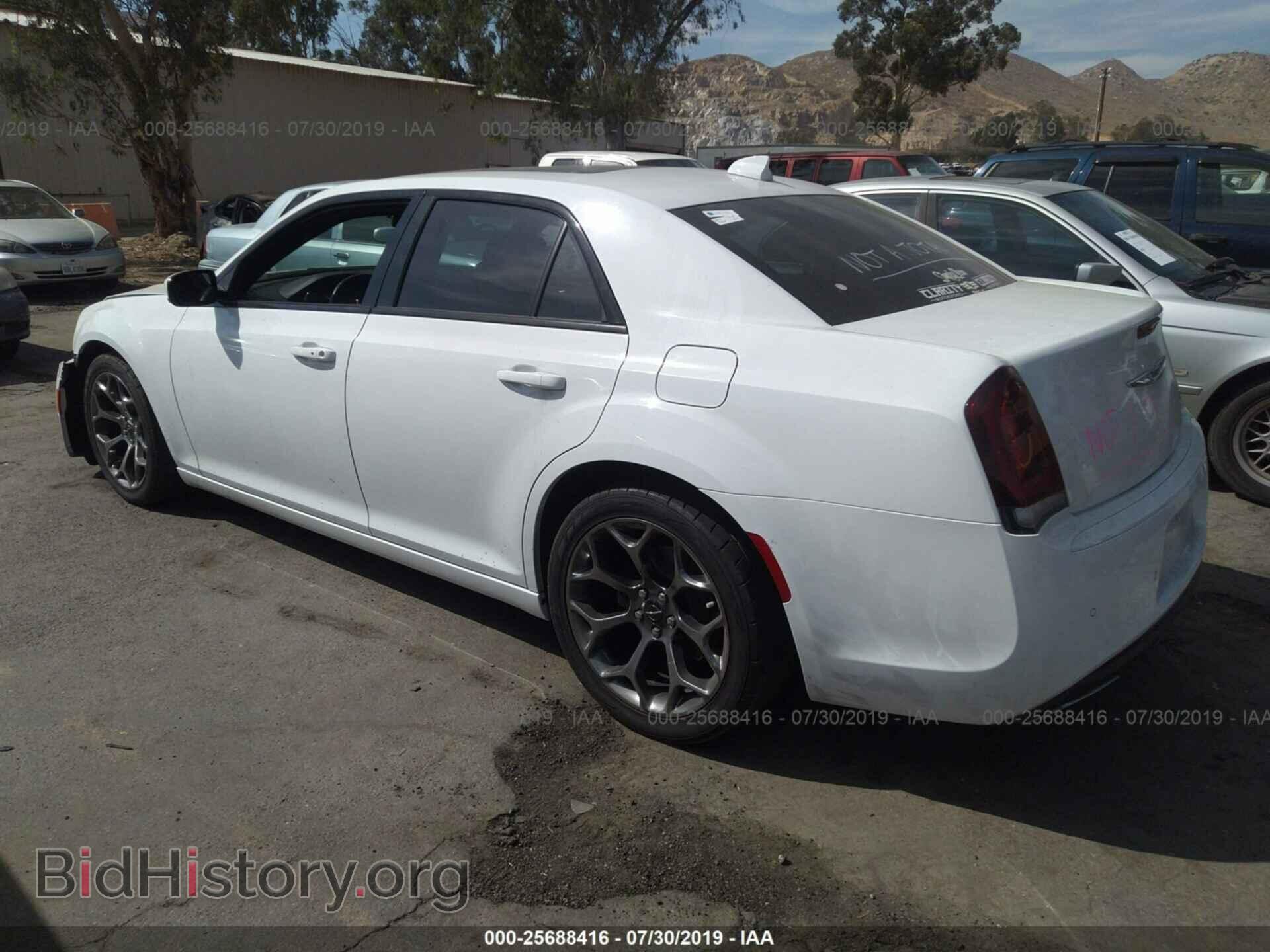 2017 CHRYSLER 300 - VIN: 2C3CCABG2HH577323 - Photo 3