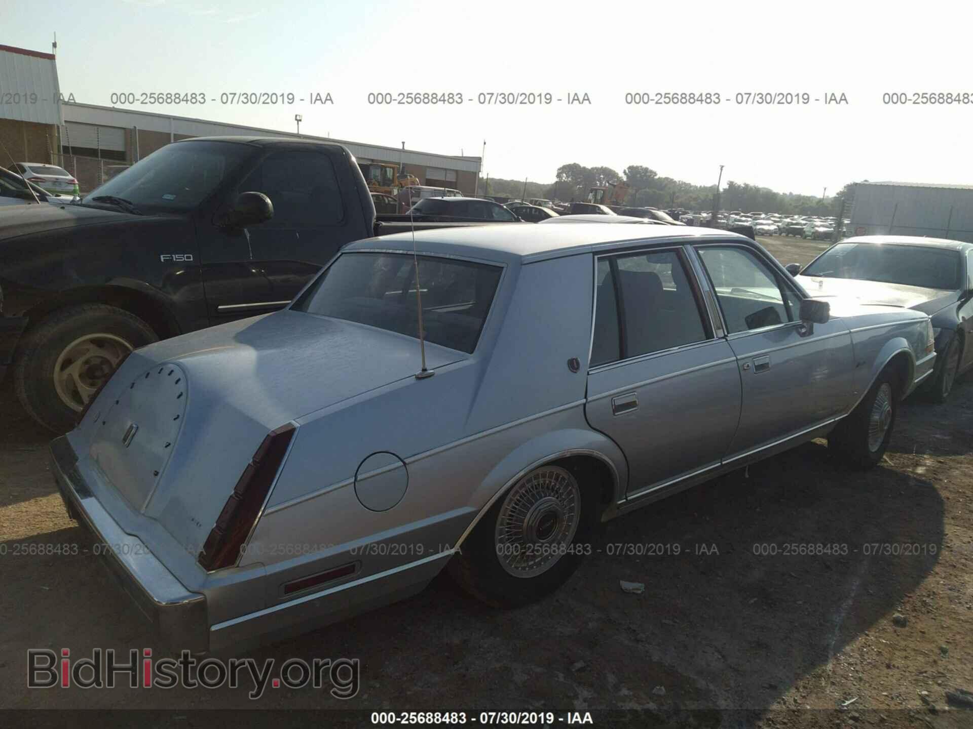 1987 LINCOLN CONTINENTAL - VIN: 1LNBM97FXHY706784 - Photo 4
