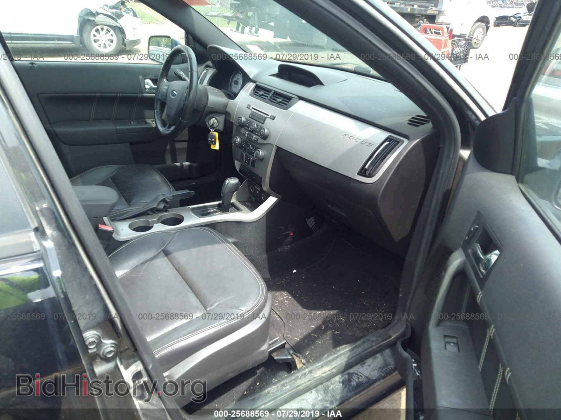 2009 FORD FOCUS - VIN: 1FAHP37N19W105261 - Фото 5