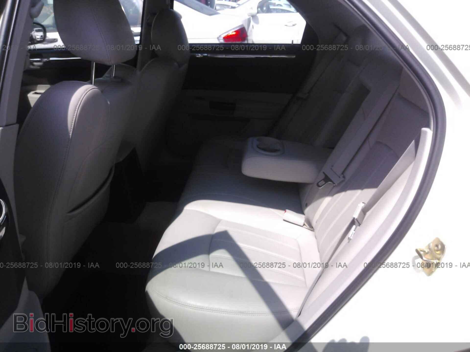 2006 CHRYSLER 300C - VIN: 2C3KA63H96H365618 - Фото 8