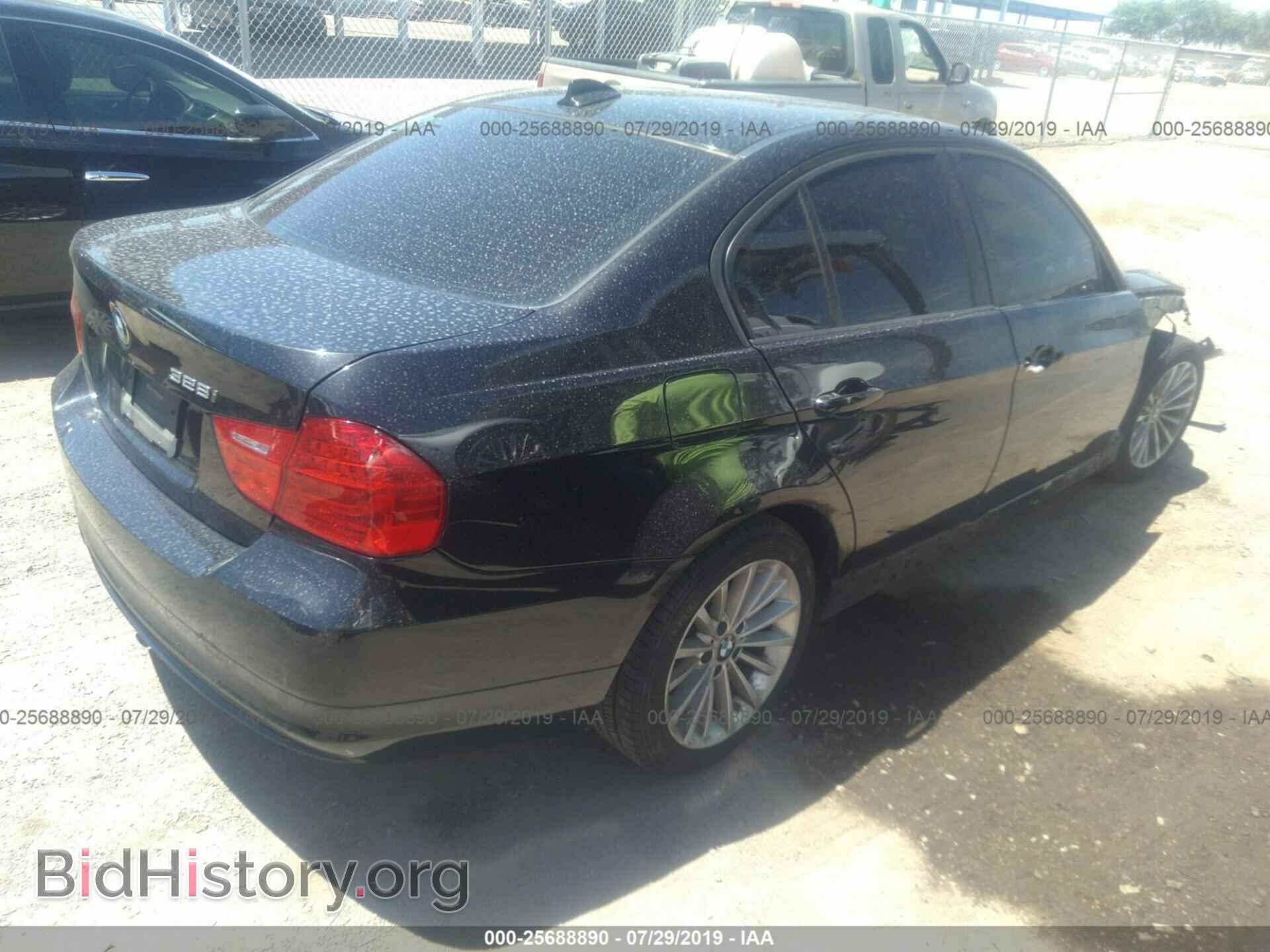 2011 BMW 328 - VIN: WBAPH5G54BNM79600 - Фото 4