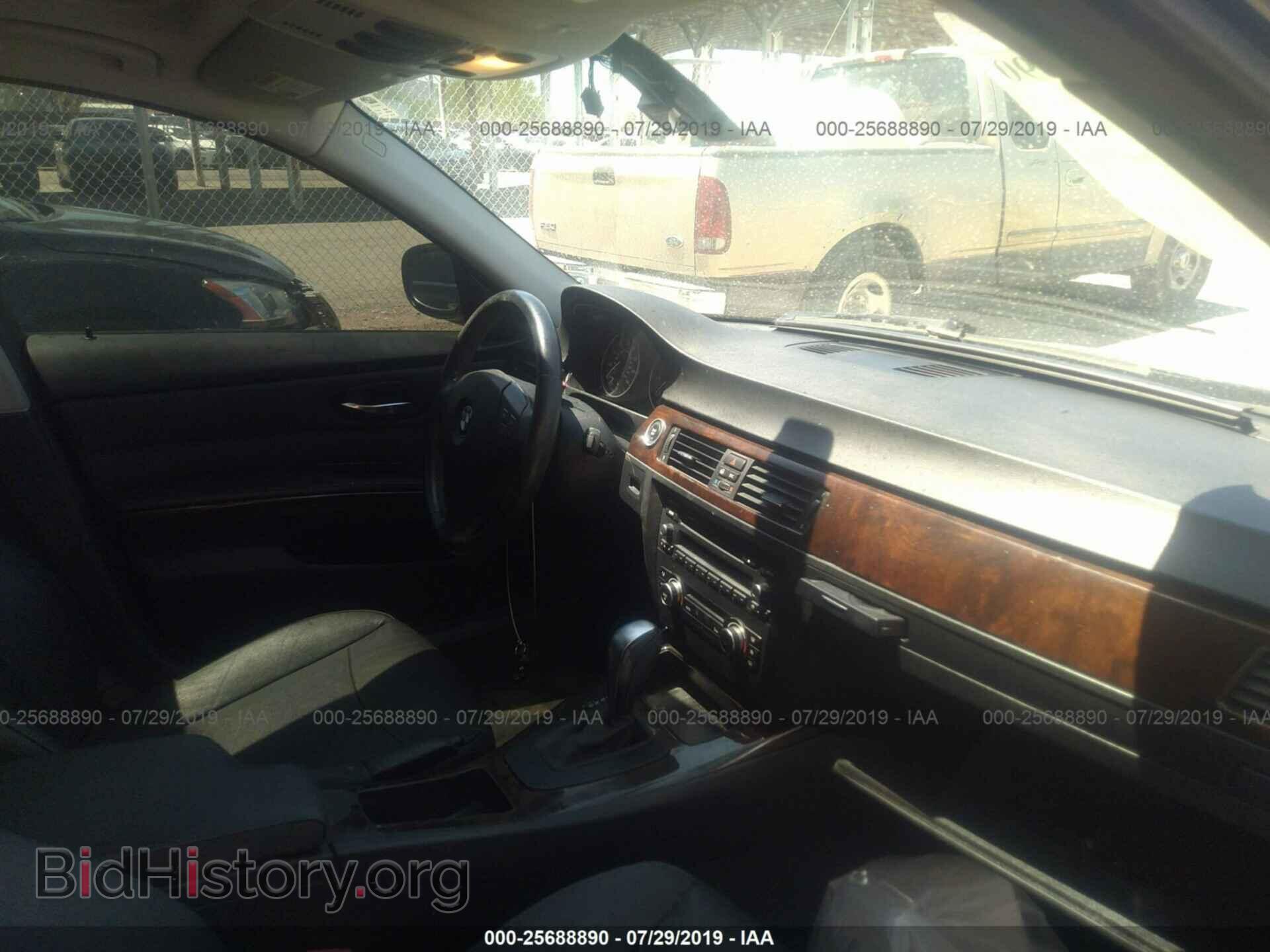 2011 BMW 328 - VIN: WBAPH5G54BNM79600 - Фото 5