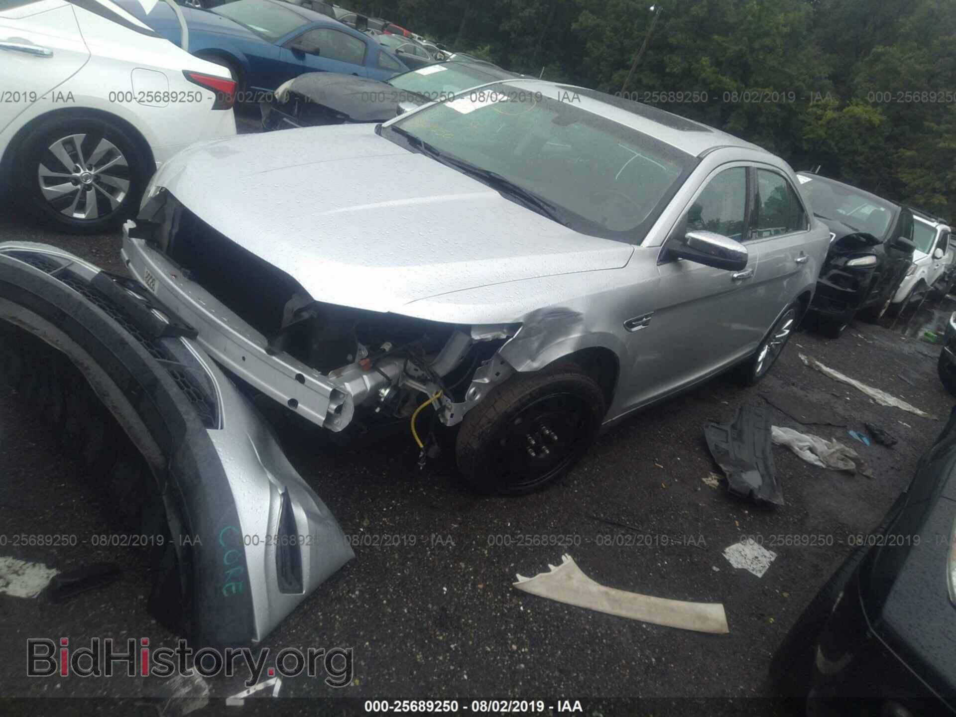 2011 FORD TAURUS - VIN: 1FAHP2FW0BG174897 - Фото 2