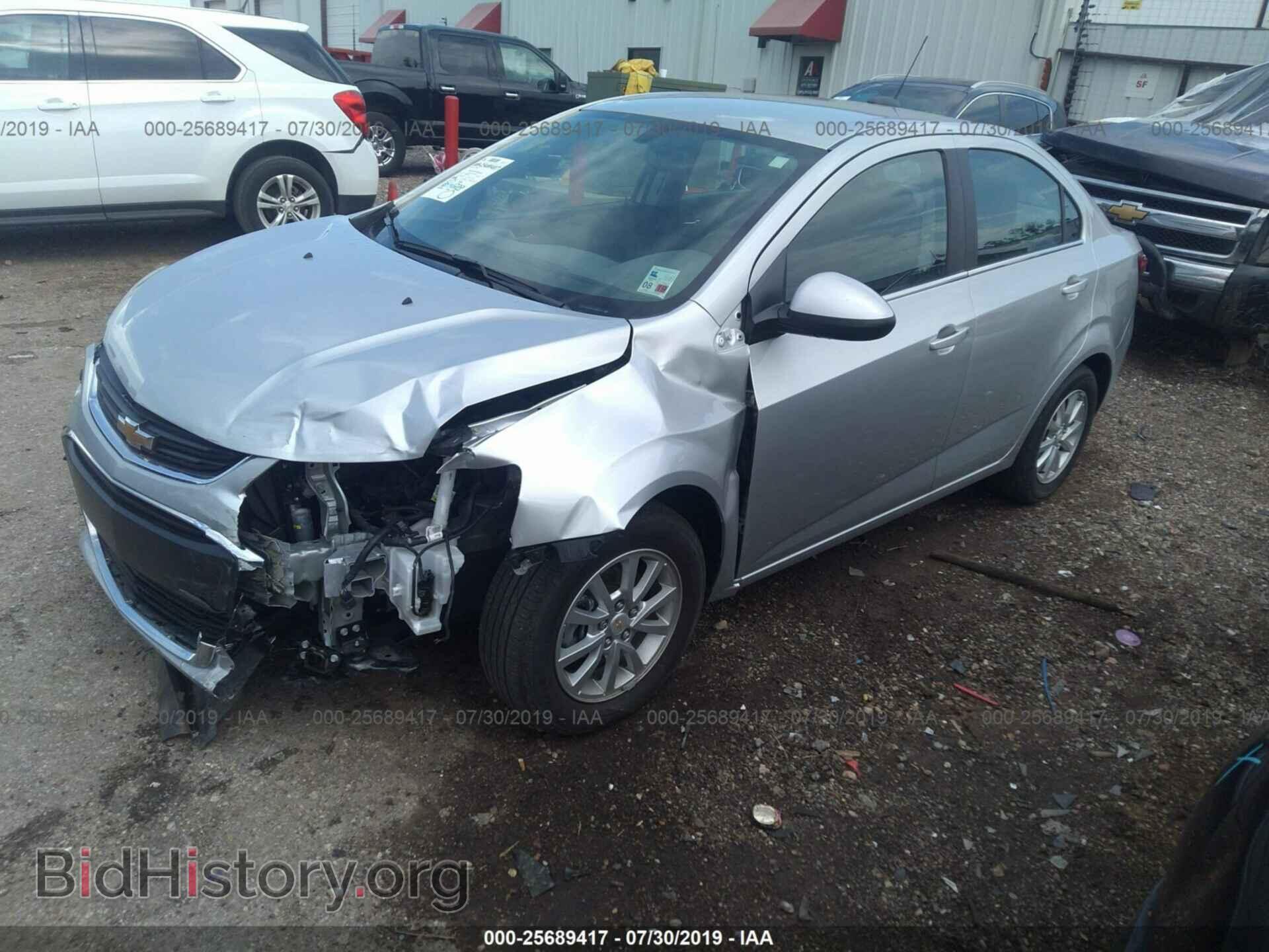 2018 CHEVROLET SONIC - VIN: 1G1JD5SH4J4140435 - Фото 2