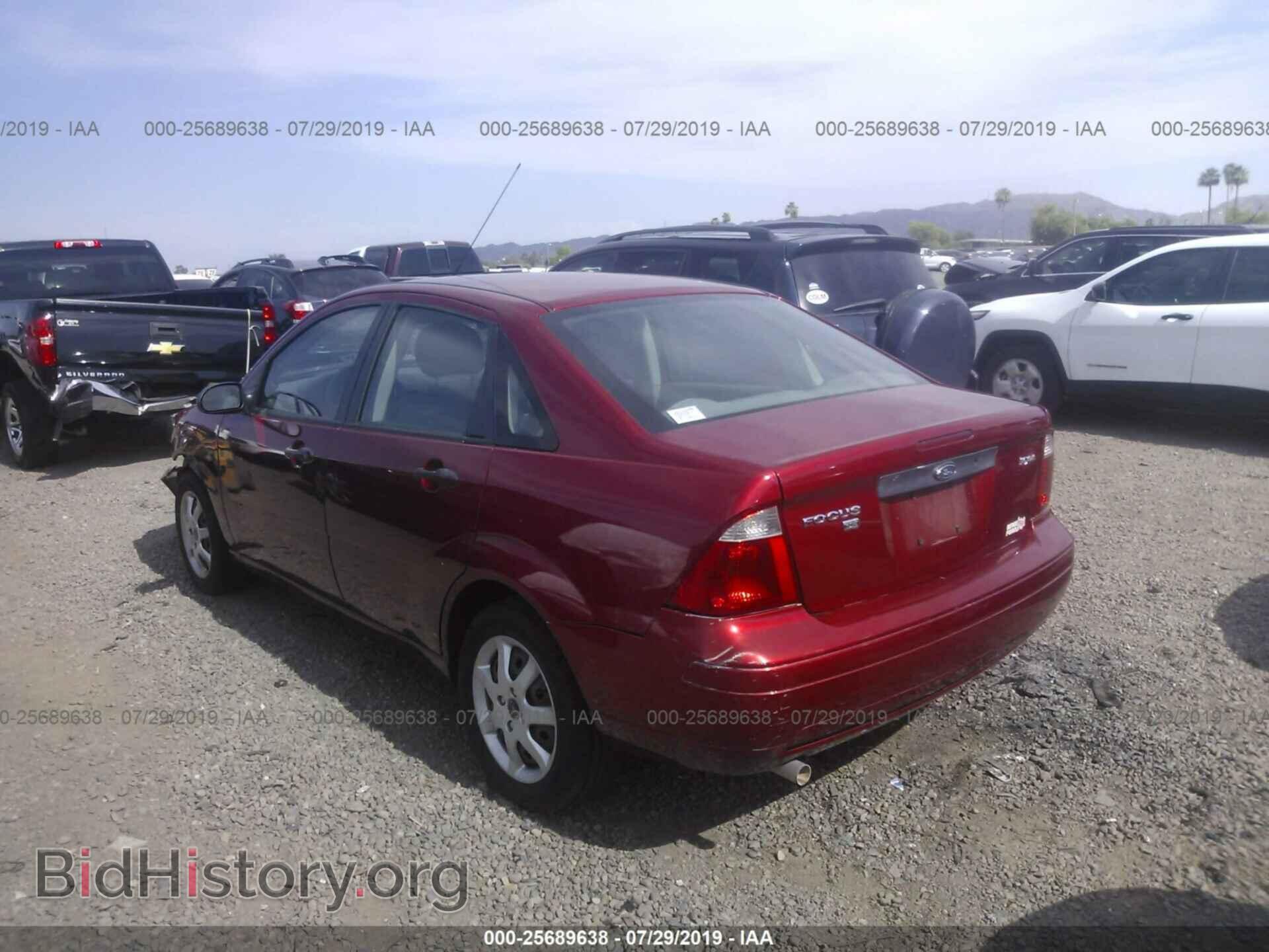 2005 FORD FOCUS - VIN: 1FAFP34N85W243644 - Фото 3