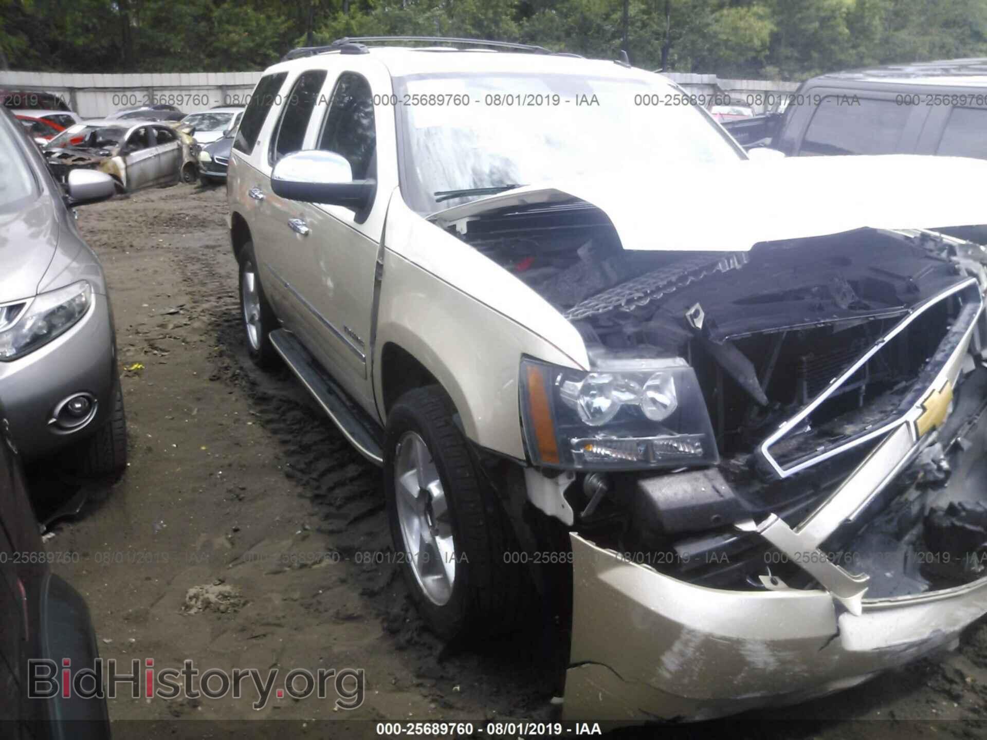 Photo 1GNSKCE02CR177119 - CHEVROLET TAHOE 2012