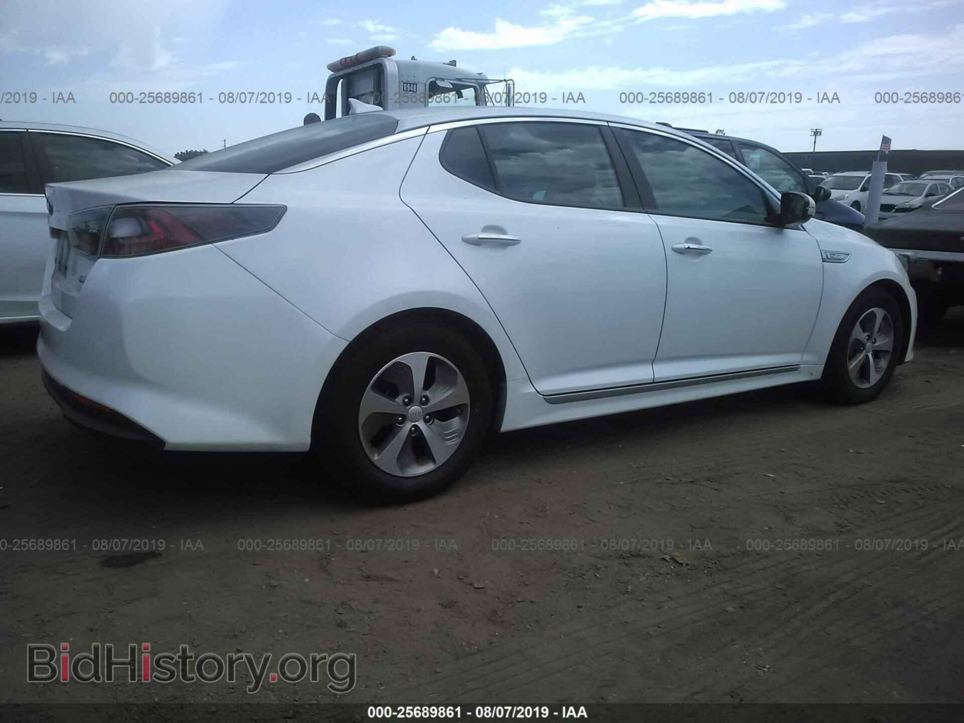 2014 KIA OPTIMA - VIN: KNAGM4AD8E5068811 - Фото 4
