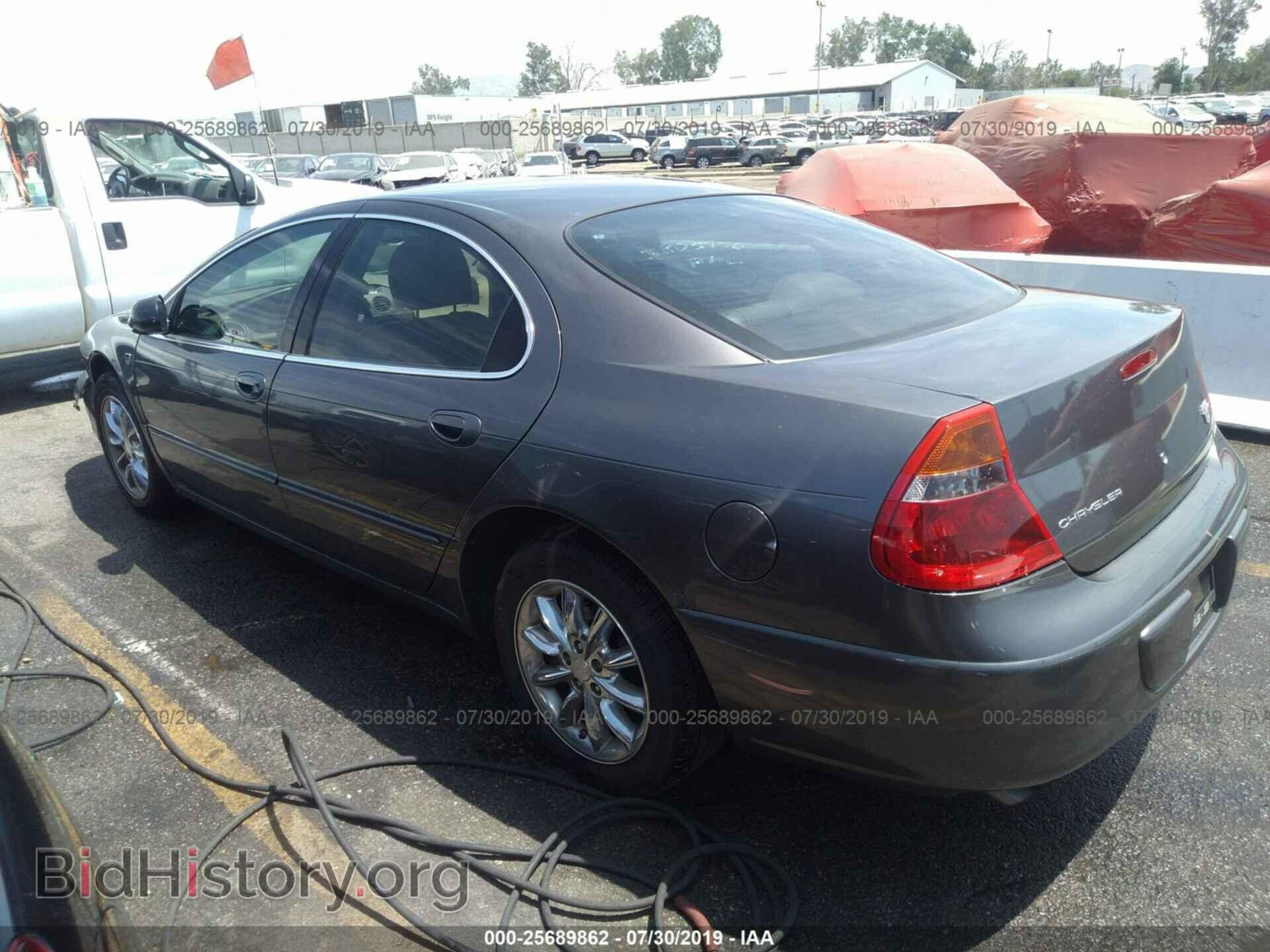 2004 CHRYSLER 300M - VIN: 2C3AE66G14H681174 - Photo 3