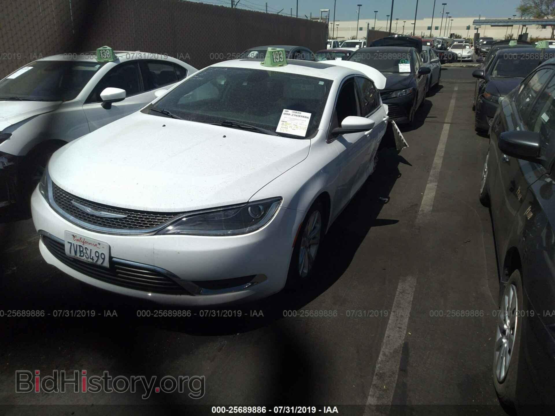 2016 CHRYSLER 200 - VIN: 1C3CCCAB9GN115221 - Фото 2