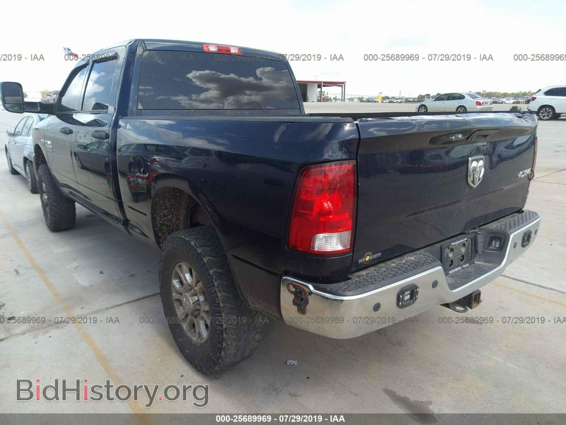 2015 RAM 2500 - VIN: 3C6UR5CJXFG679523 - Фото 3