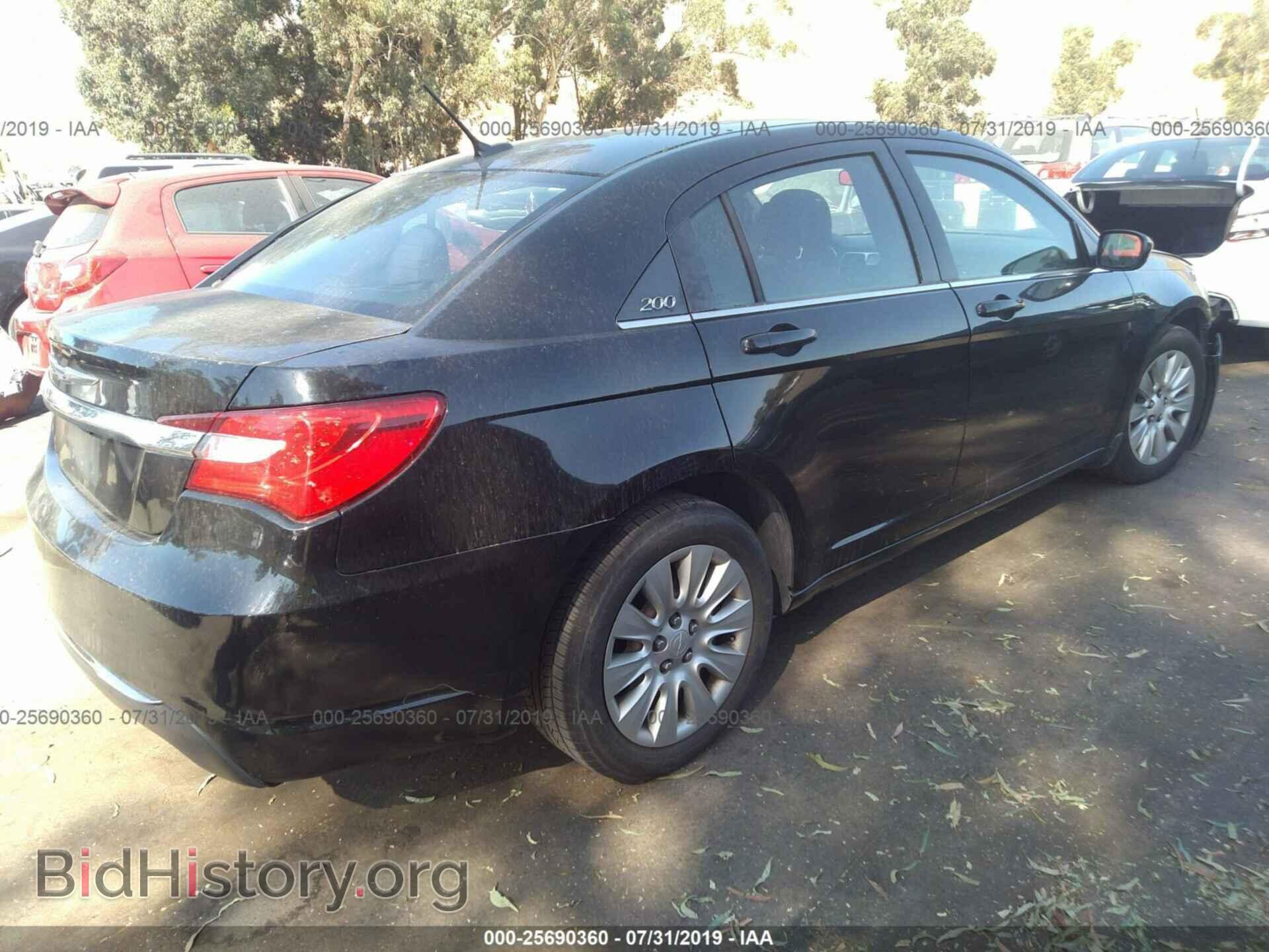 2012 CHRYSLER 200 - VIN: 1C3CCBAB2CN330251 - Фото 4
